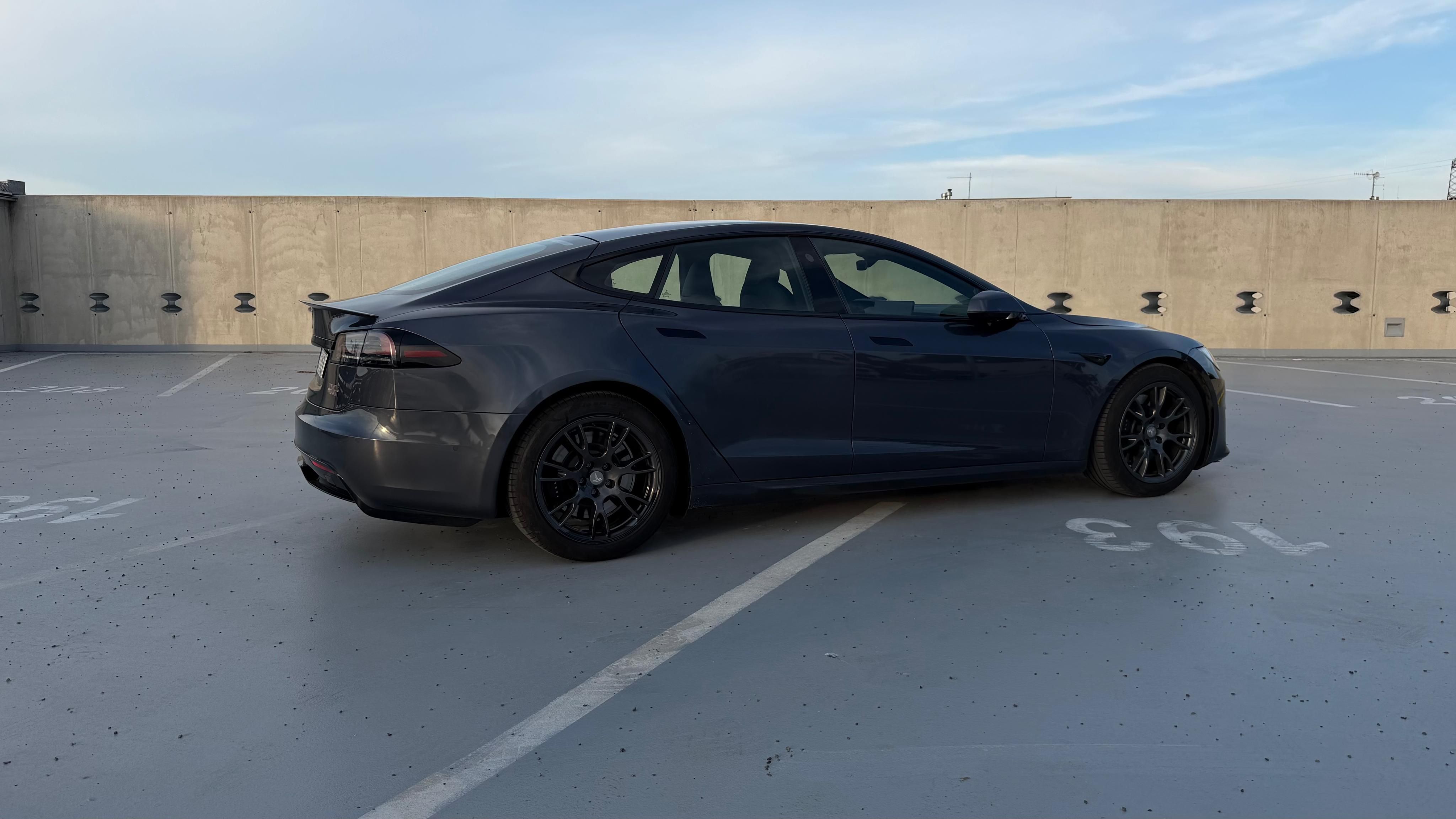Tesla Model S, PLAID 1020k 1420Nm Yoke - fotka 4