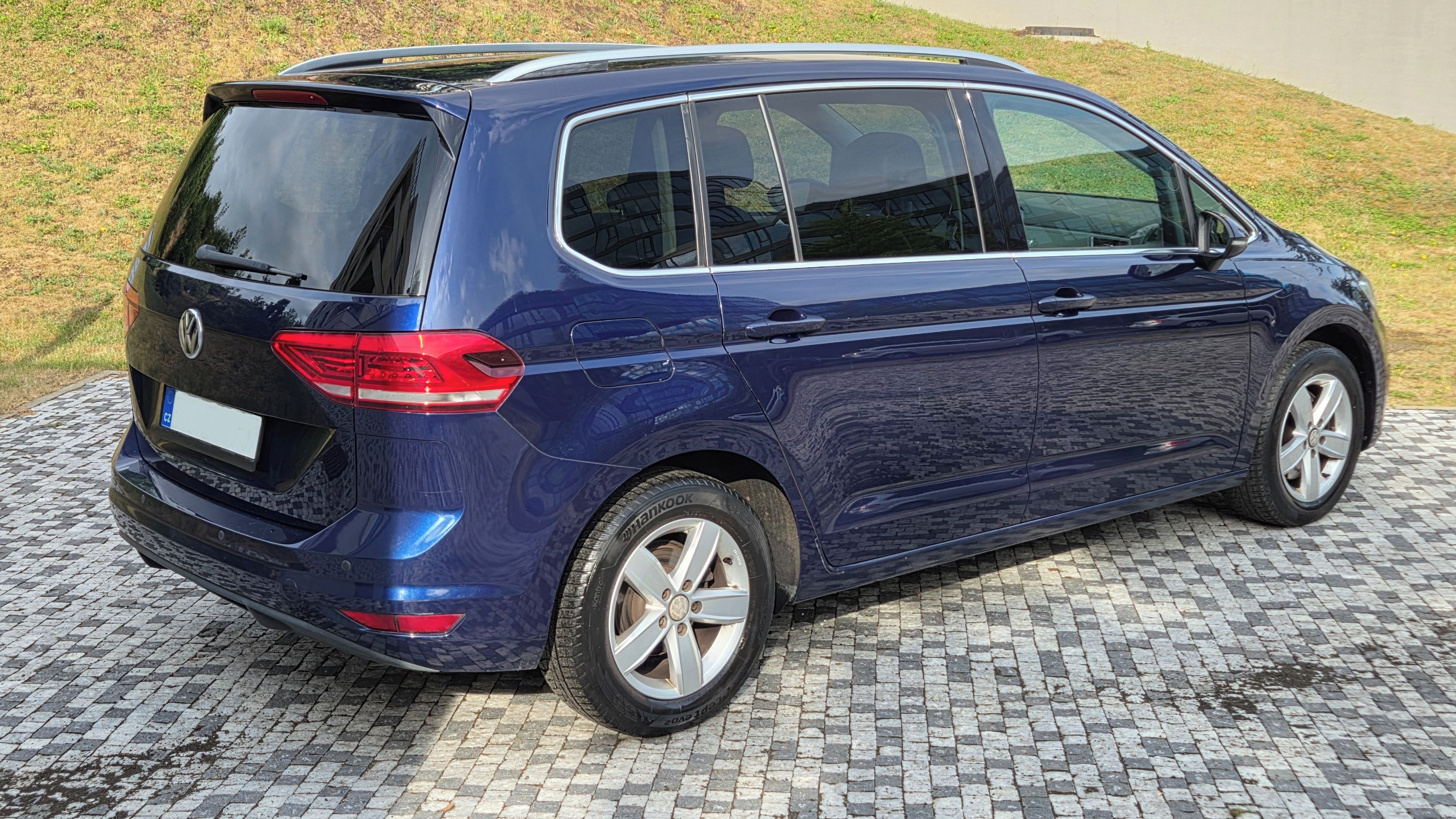 Volkswagen Touran, 1.6TDi 81kw, ČR původ, servis - fotka 4