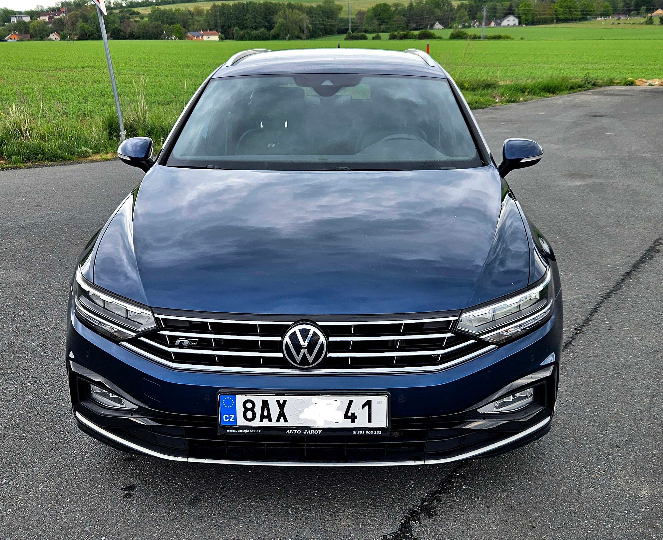 Volkswagen Passat, VW Passat Variant R-Line 2.0 T - fotka 6