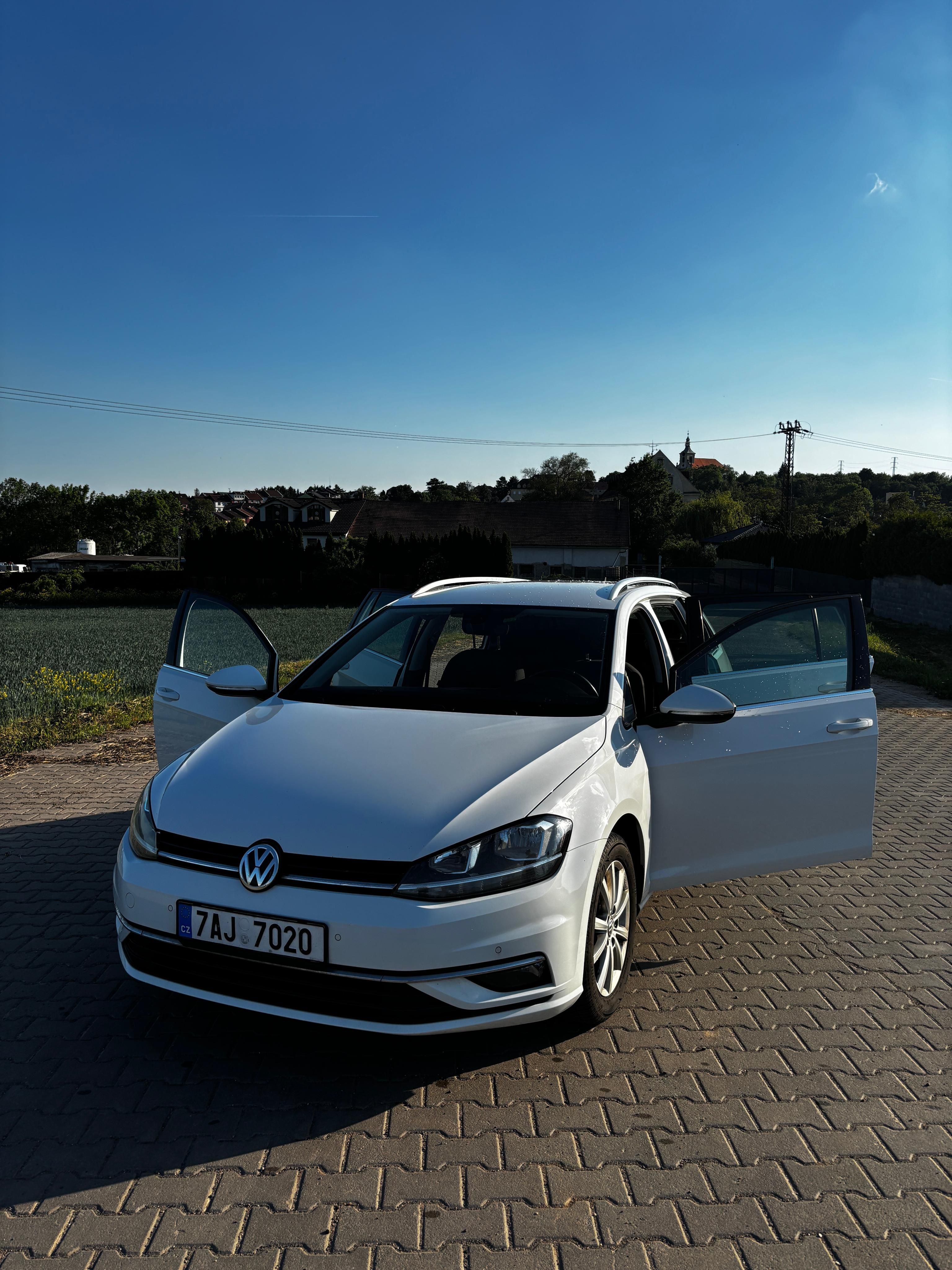 Volkswagen Golf - fotka 2