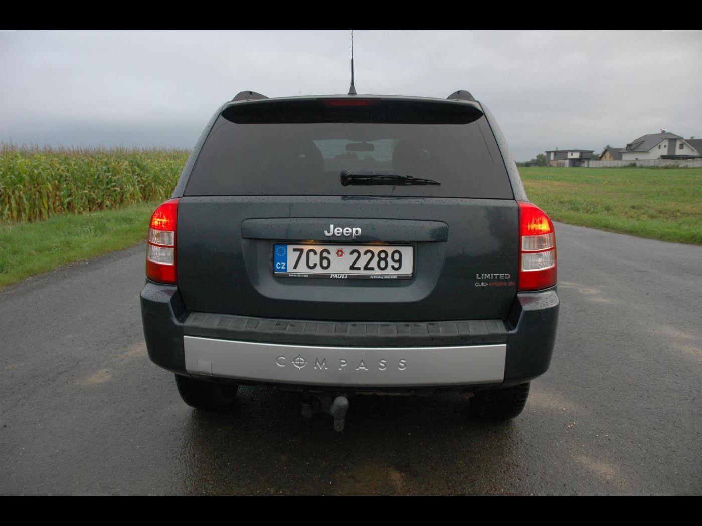 Jeep Compass, 2,4  4x4 benzín kuže manual - fotka 4