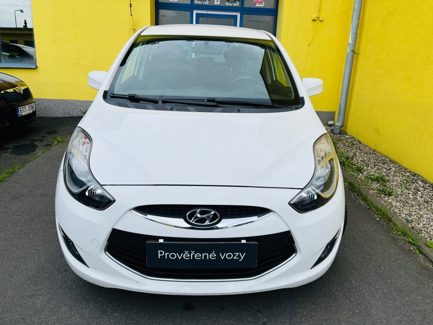Hyundai ix20, 1.4 i BENZÍN NAJ 69 TIS KM ! - fotka 2
