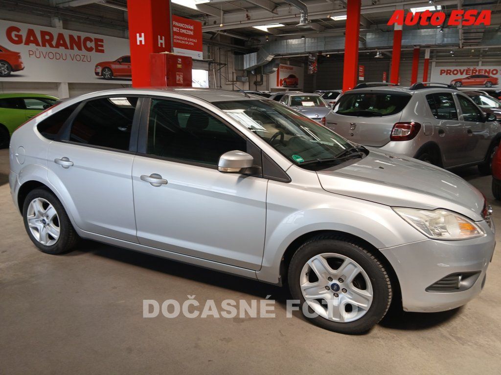 Ford Focus, 1.6i - fotka 2