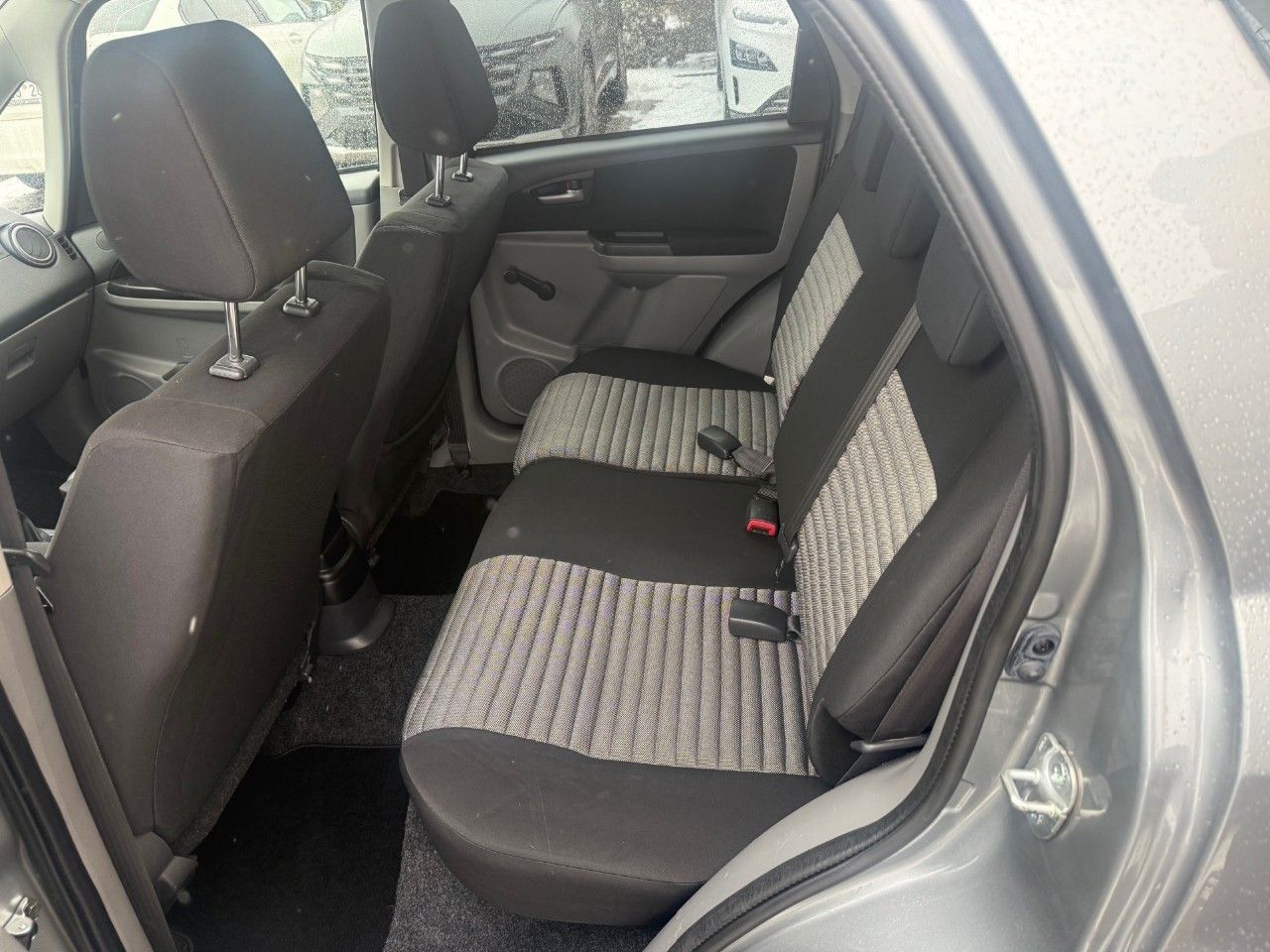Suzuki SX4, 1,6 4x2 - fotka 6