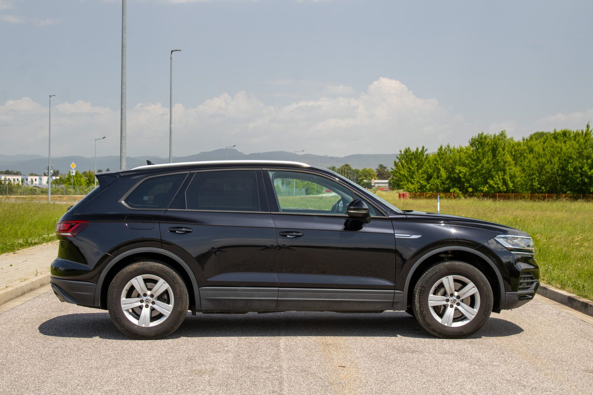 Volkswagen Touareg - fotka 4