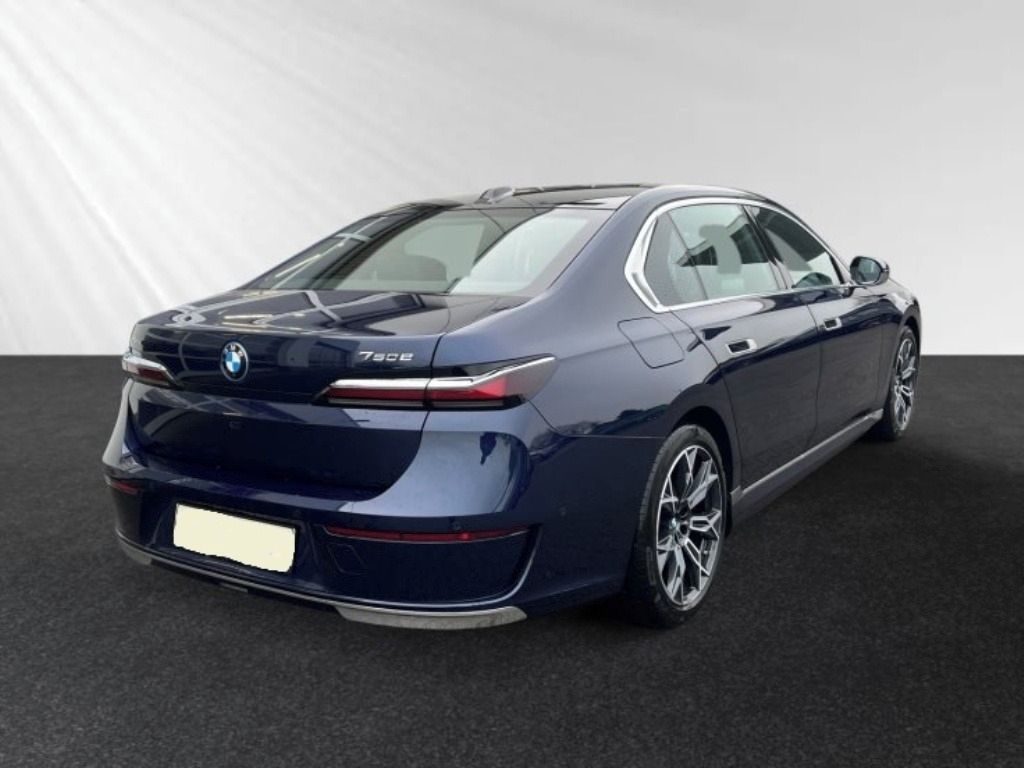 BMW Řada 7, 750 e xDrive Inkl. € 1.190 Zub - fotka 2