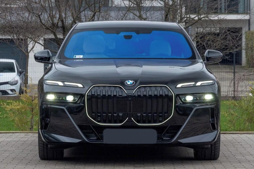 BMW Řada 7, 740 d xDrive M Sport - fotka 5