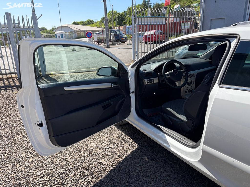 Opel Astra, 1,4 GTC, PĚKNÝ STAV