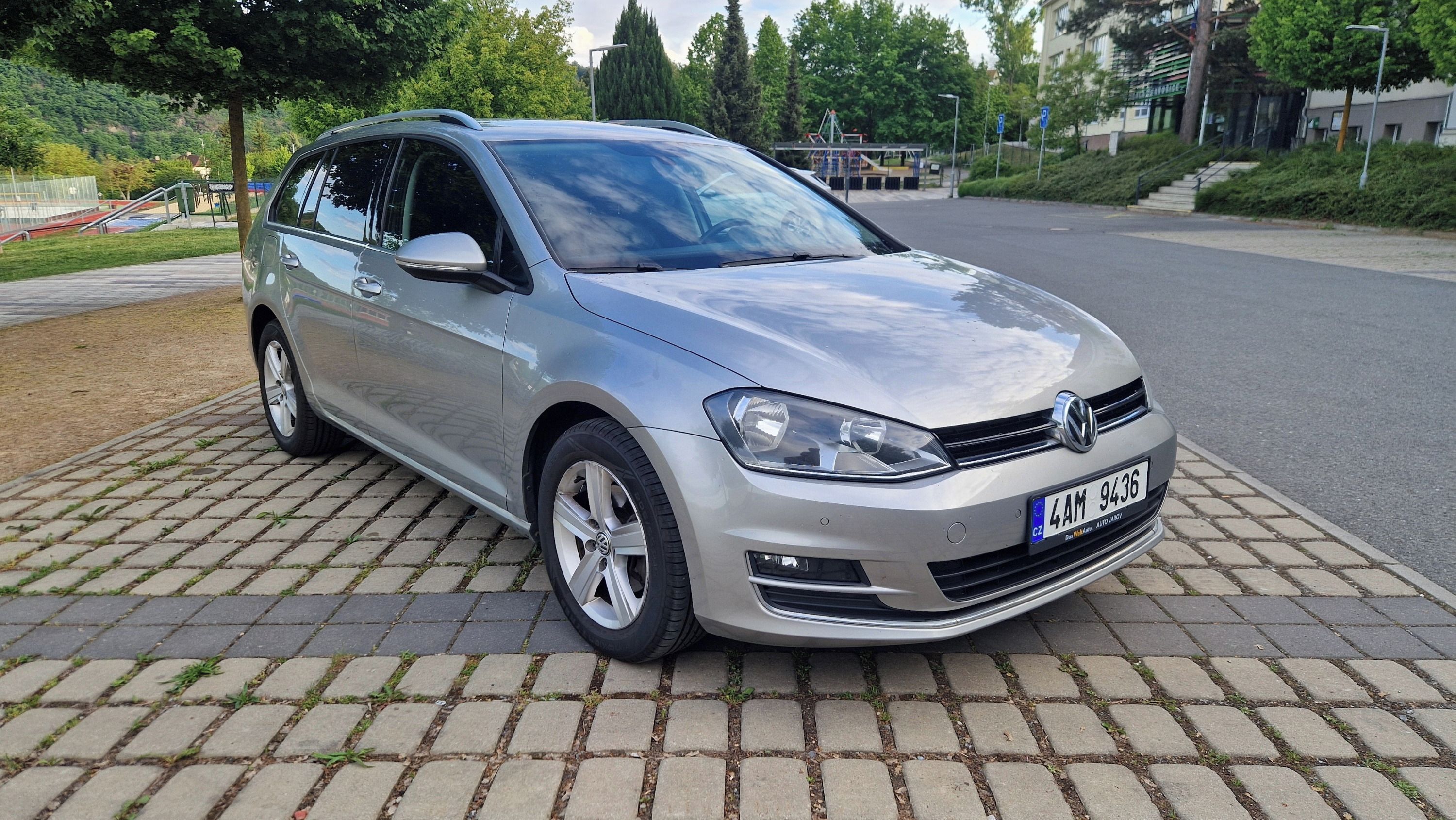 Volkswagen Golf, 1,6TDI DSG HIGHLINE ČR PĚKNÝ