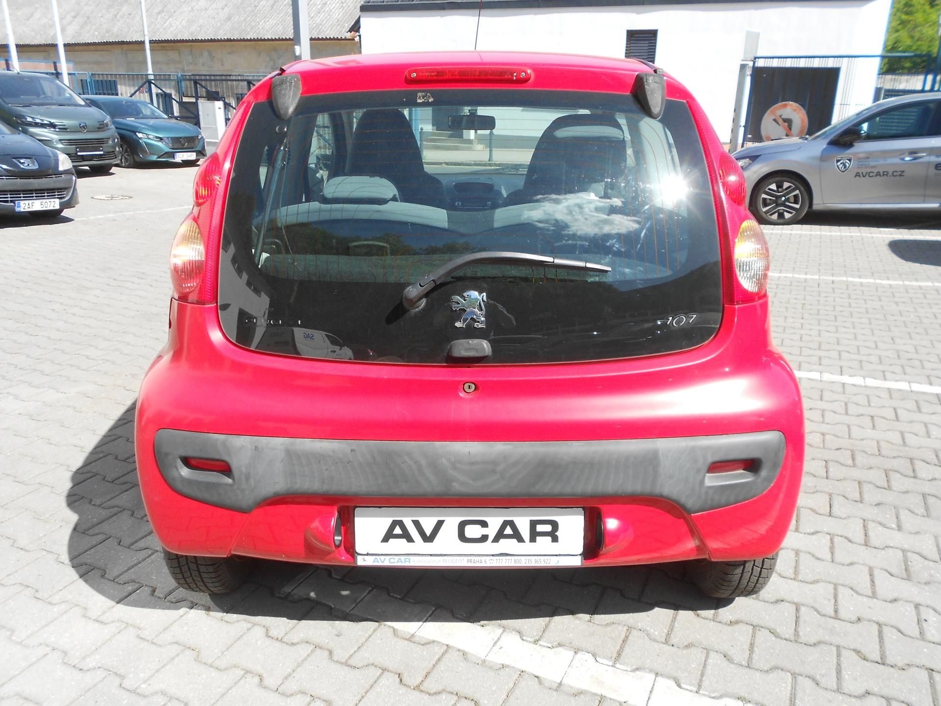 Peugeot 107, 1,0i 1.majitel, plná historie - fotka 6