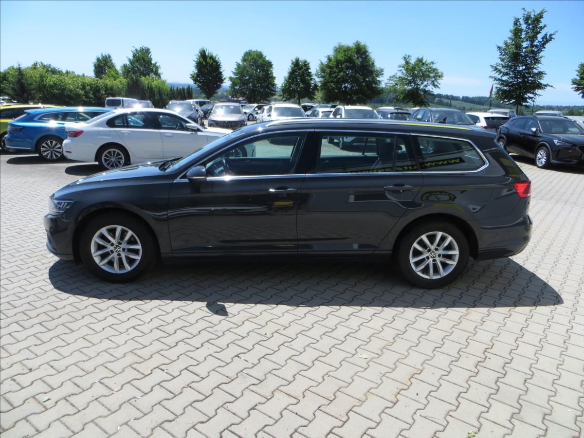 Volkswagen Passat, 1,5 TSI 110kW Business ČR - fotka 4