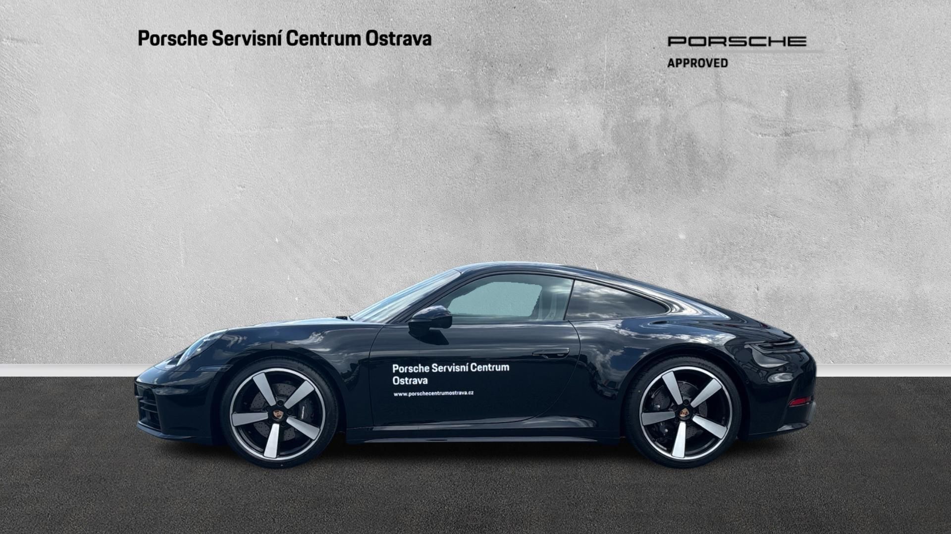 Porsche 911, 911 Carrera Coupé - fotka 3