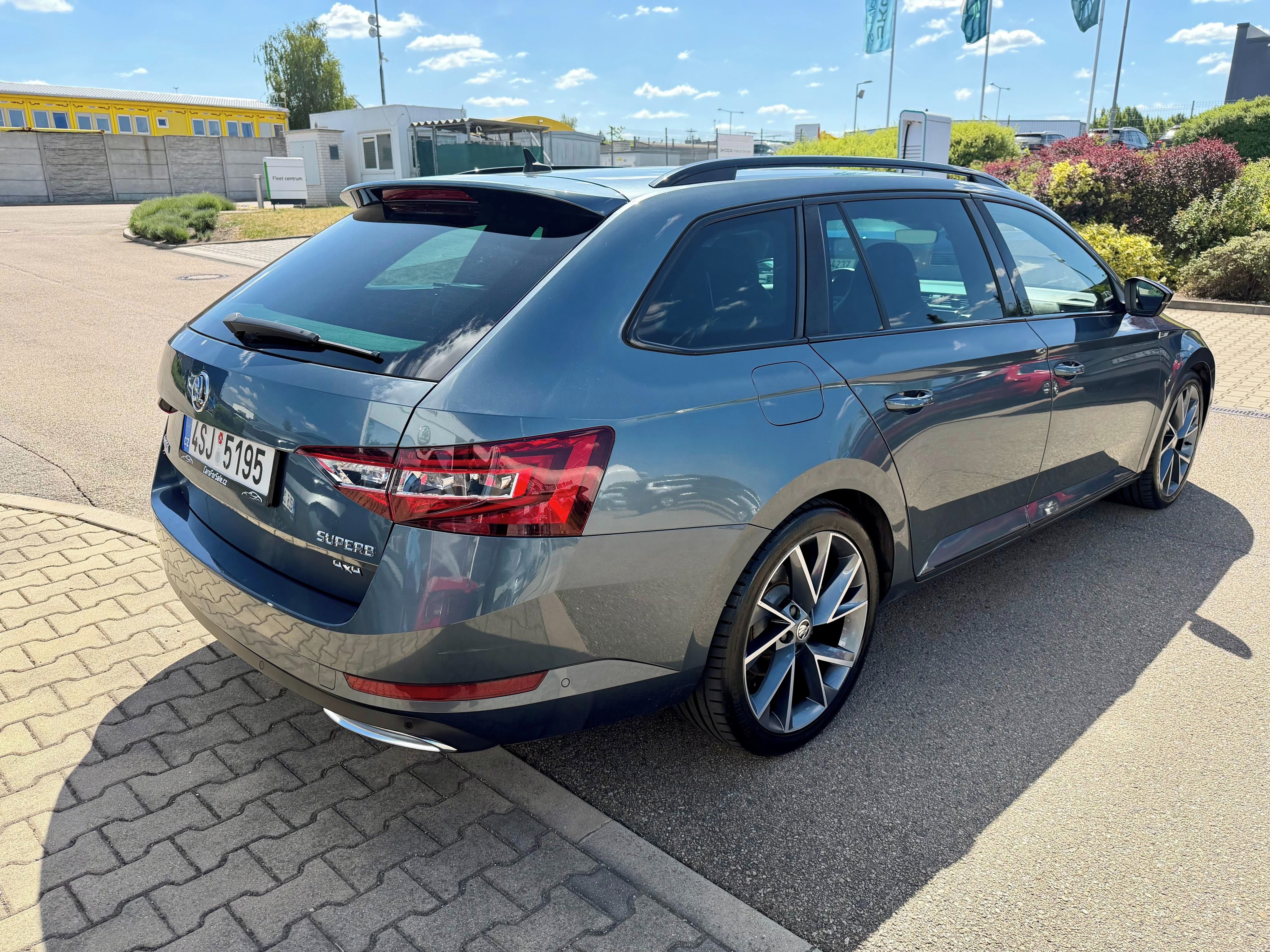 Škoda Superb, 2.0 TDI 140kW DSG SPORTLINE!!! - fotka 6