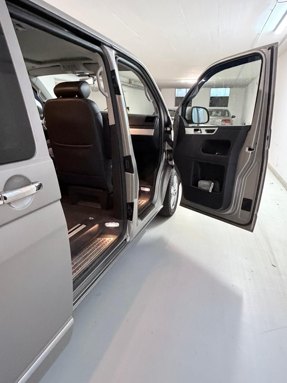 Volkswagen Multivan, 2.0 TDI - fotka 6