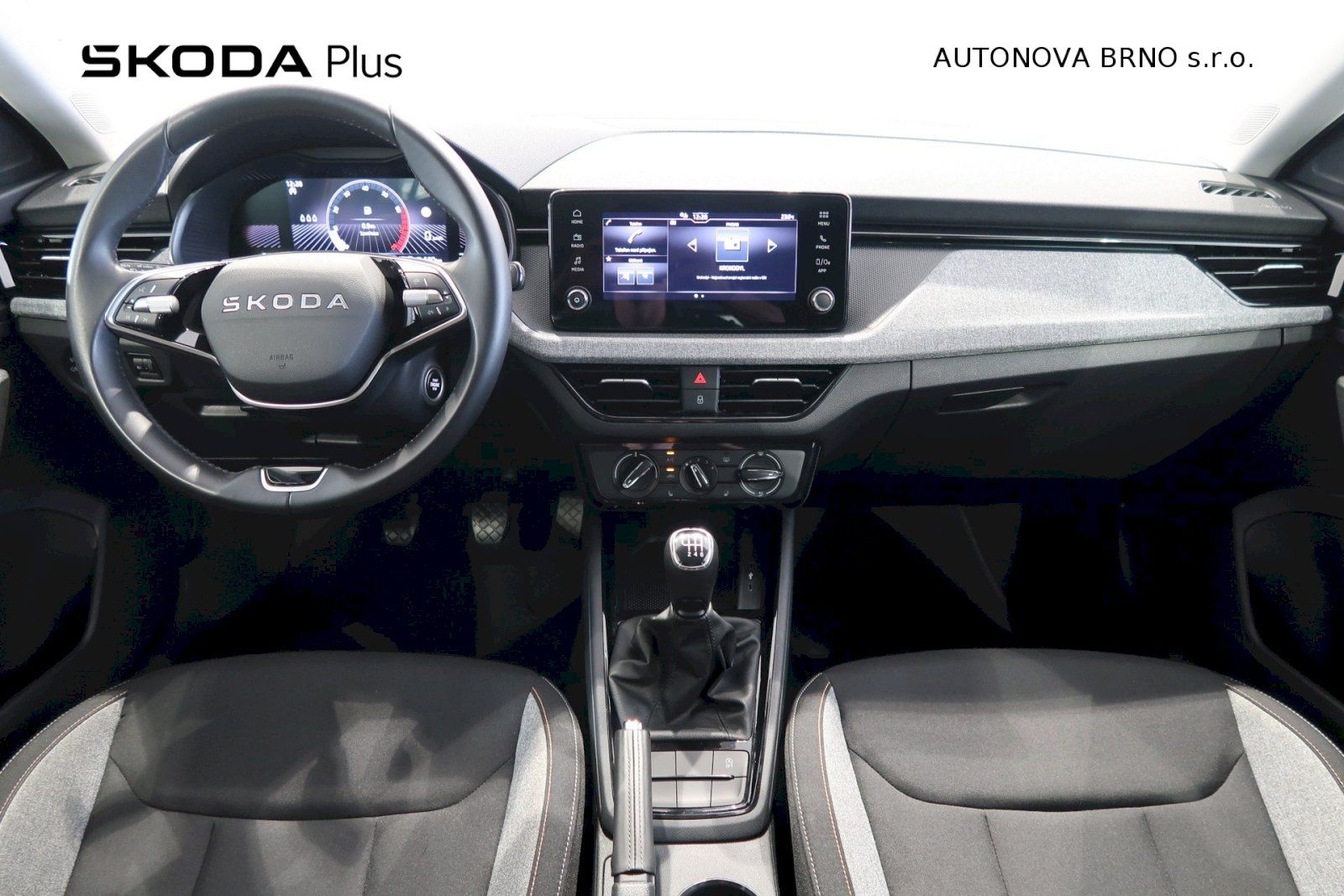 Škoda Scala, 1.0 TSi 85kW Selection - fotka 5