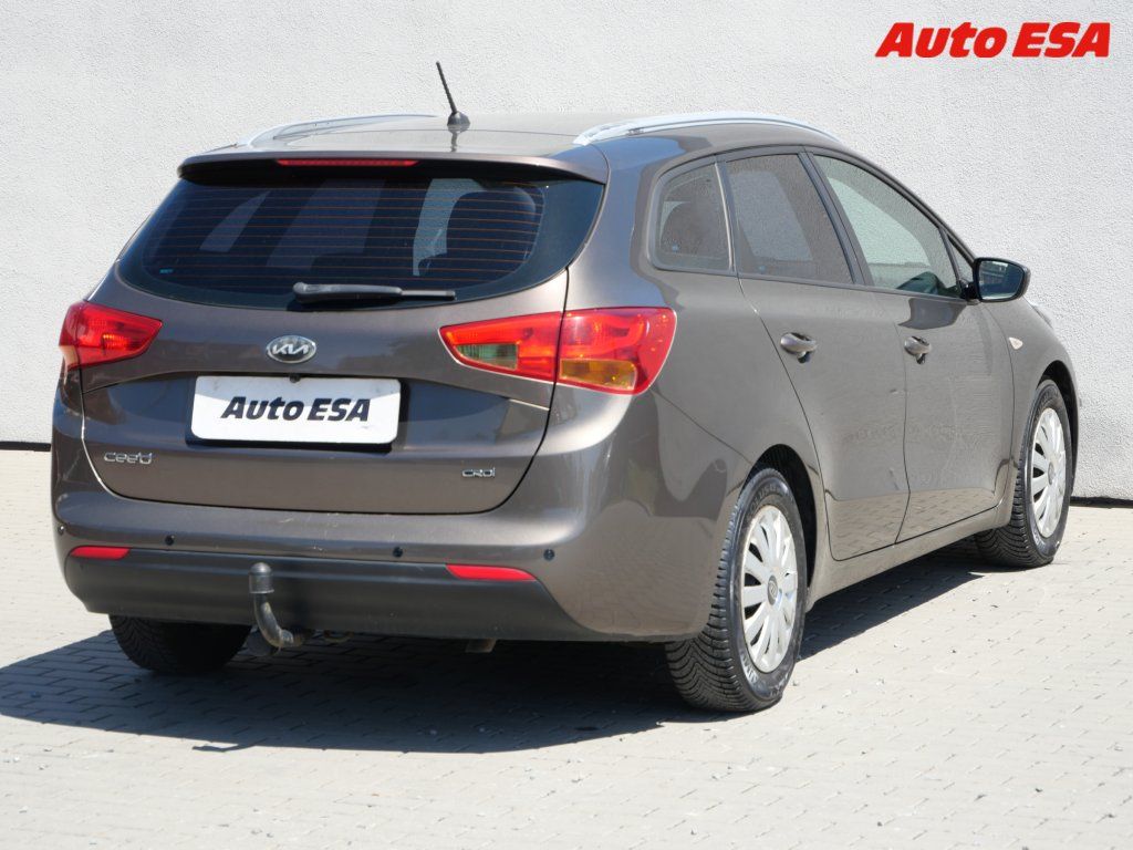 Kia Cee´d, 1.6CRDI - fotka 4