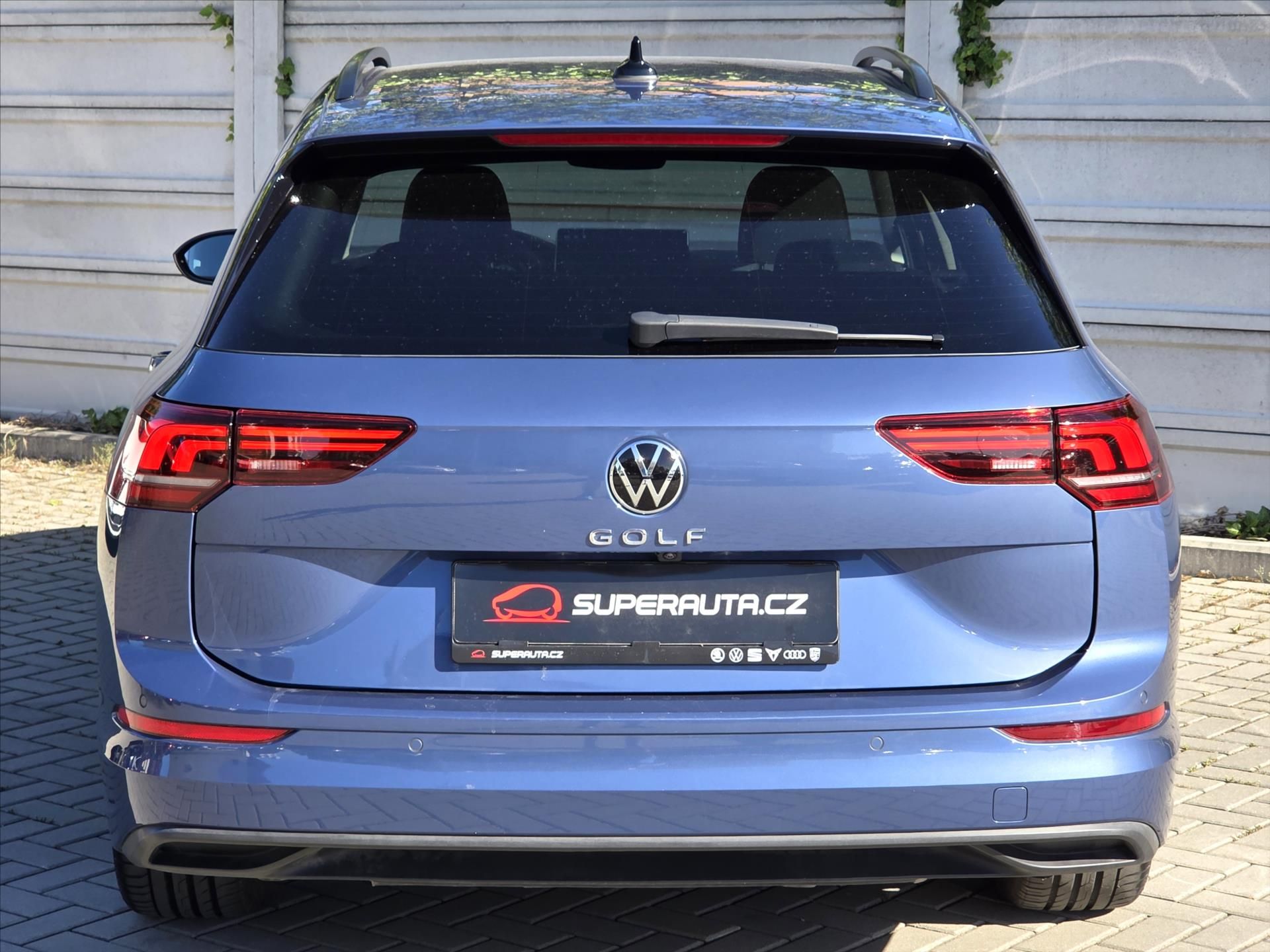 Volkswagen Golf, 2,0 TDi 110kW DSG Life Tov.zár - fotka 5