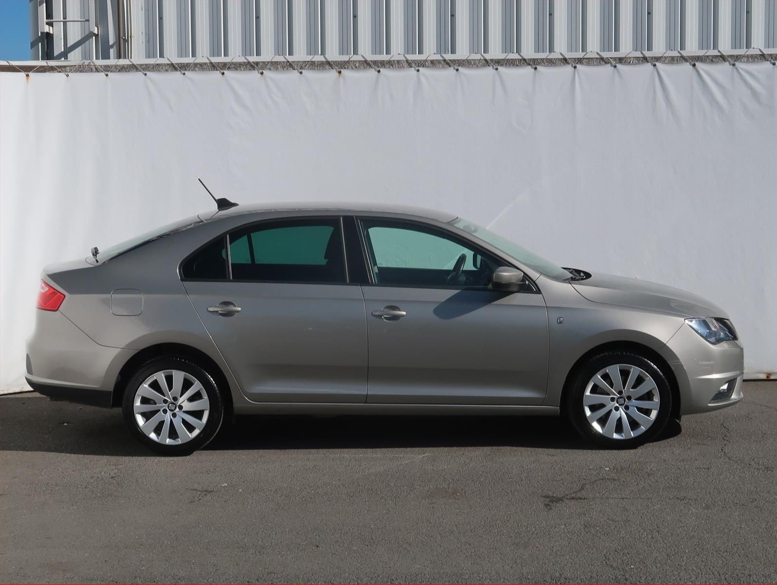 Seat Toledo, 1.2 TSI, Navi - fotka 6