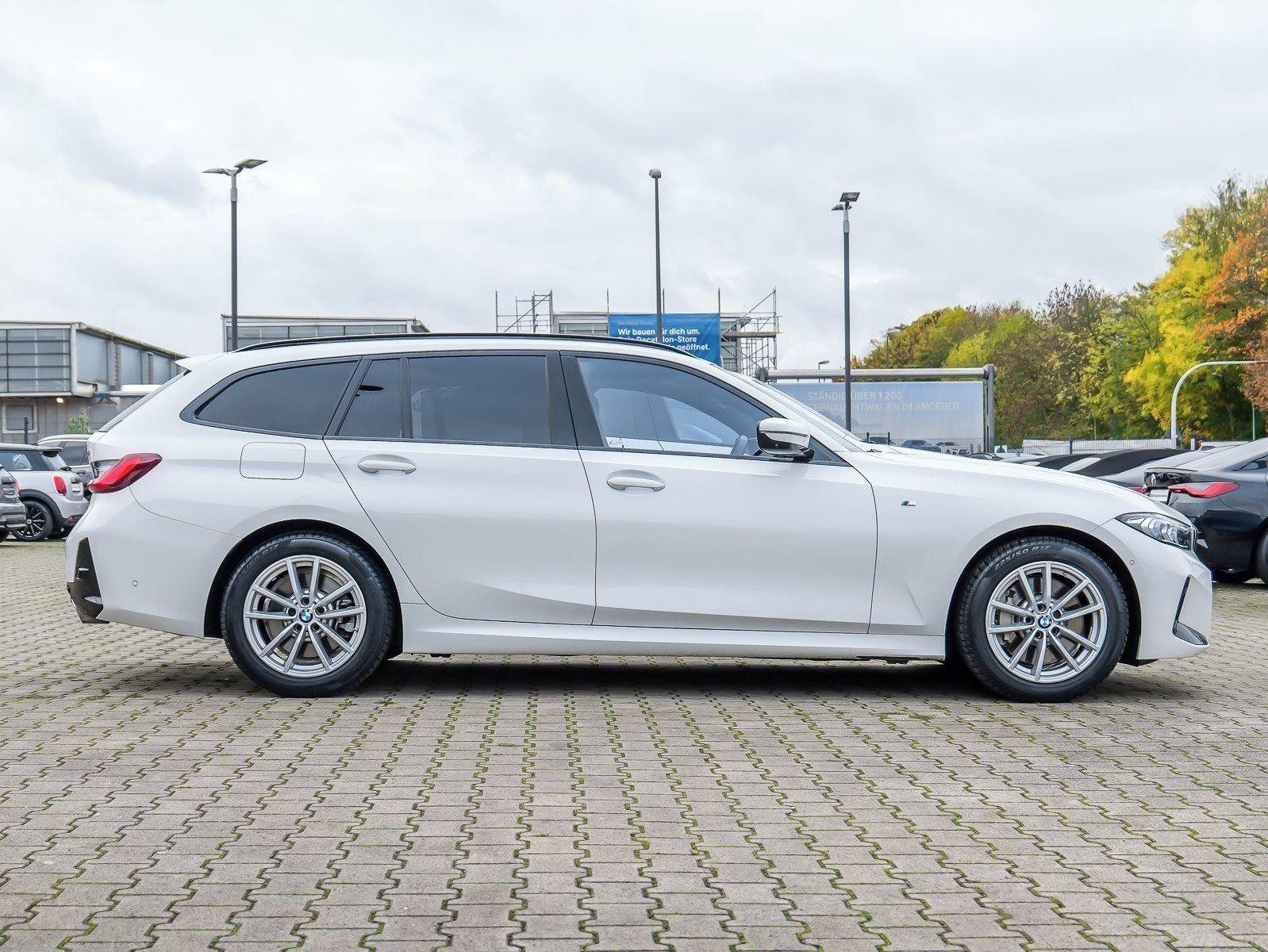 BMW Řada 3, 330 d xDrive Touring M Sport P - fotka 5