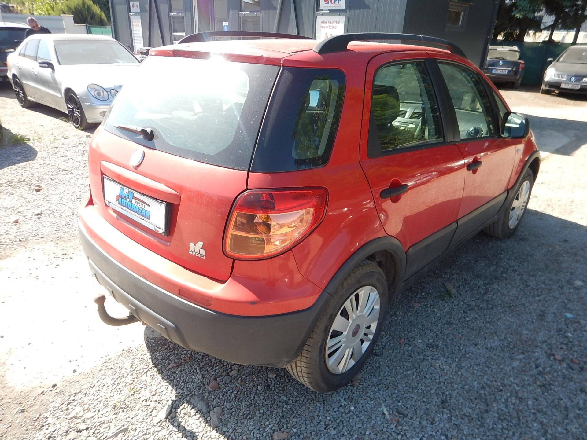 Fiat Sedici, 1.6 16V 4x4 - fotka 6