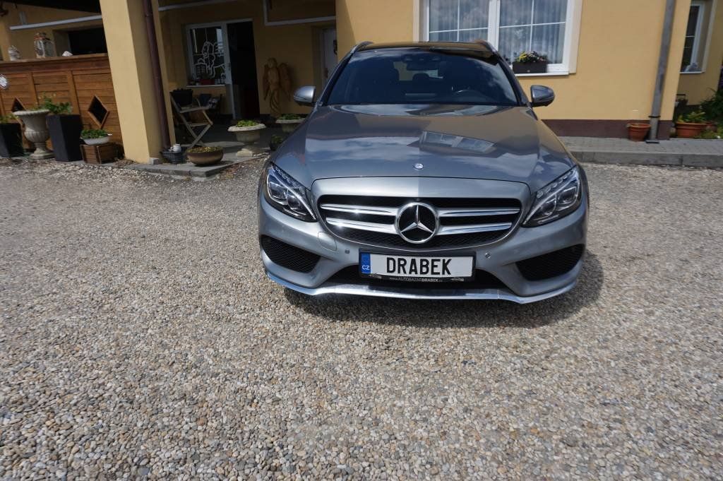 Mercedes-Benz Třídy C, C 400 4 MATIC - fotka 3