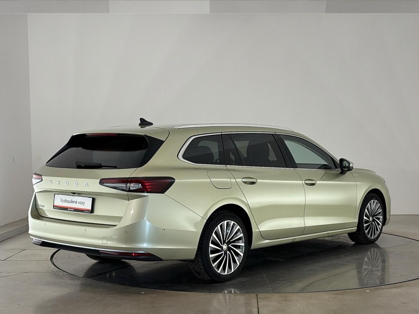 Škoda Superb, 2.0 TDI / 110 kW Laurin & Klem - fotka 2