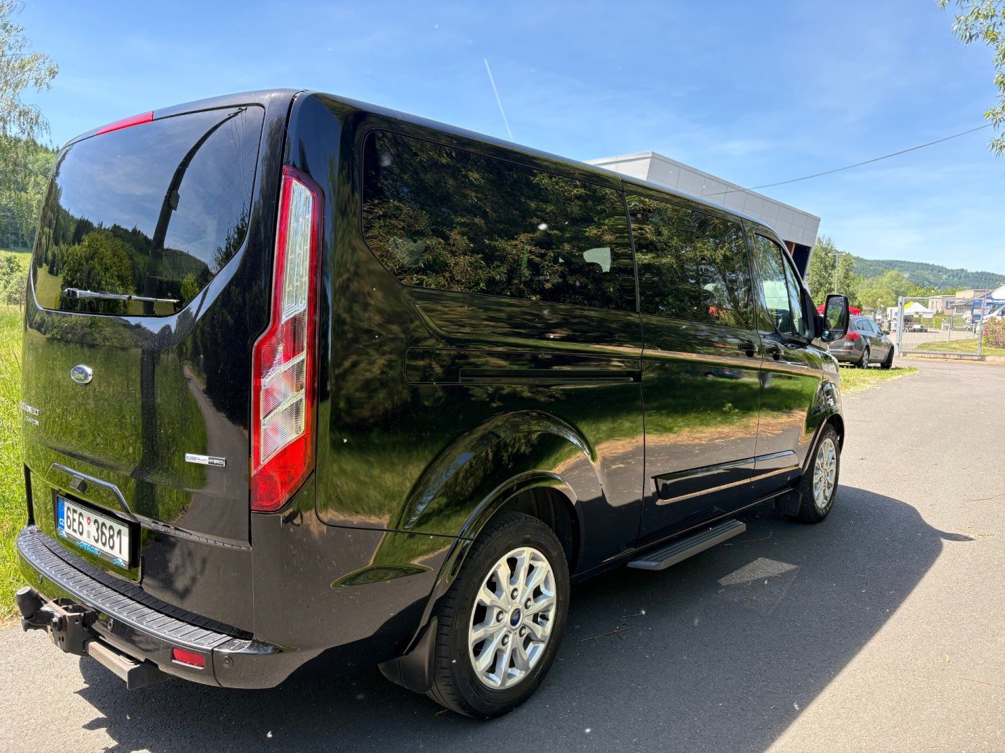 Ford Tourneo Custom, 2.0 136KW EcoBlue1. maj CZ DPH - fotka 5