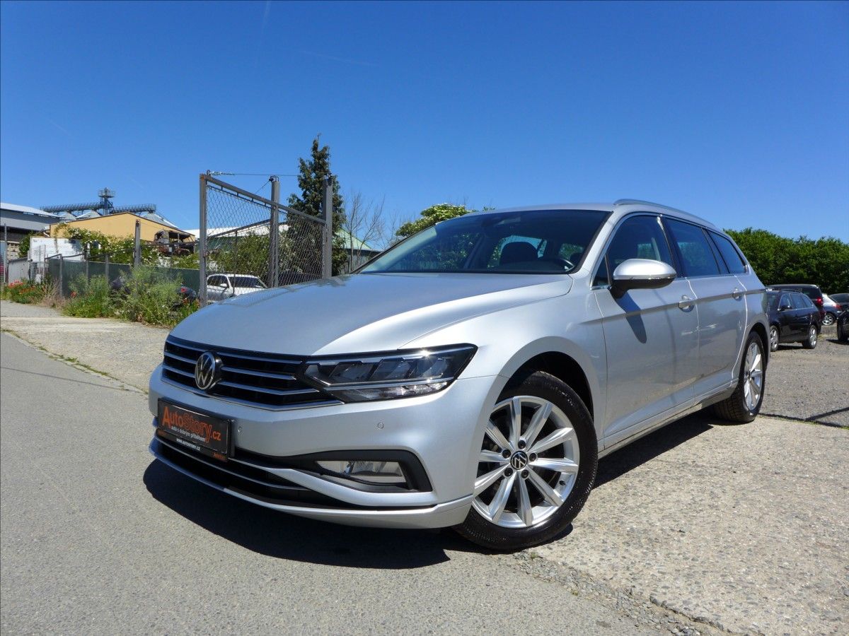 Volkswagen Passat, 2,0 TDI  FULL LED NAVI APP DPH