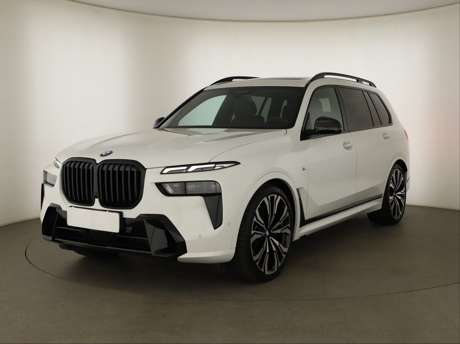 BMW X7, xDrive40i, 7 míst, Tažné - fotka 2