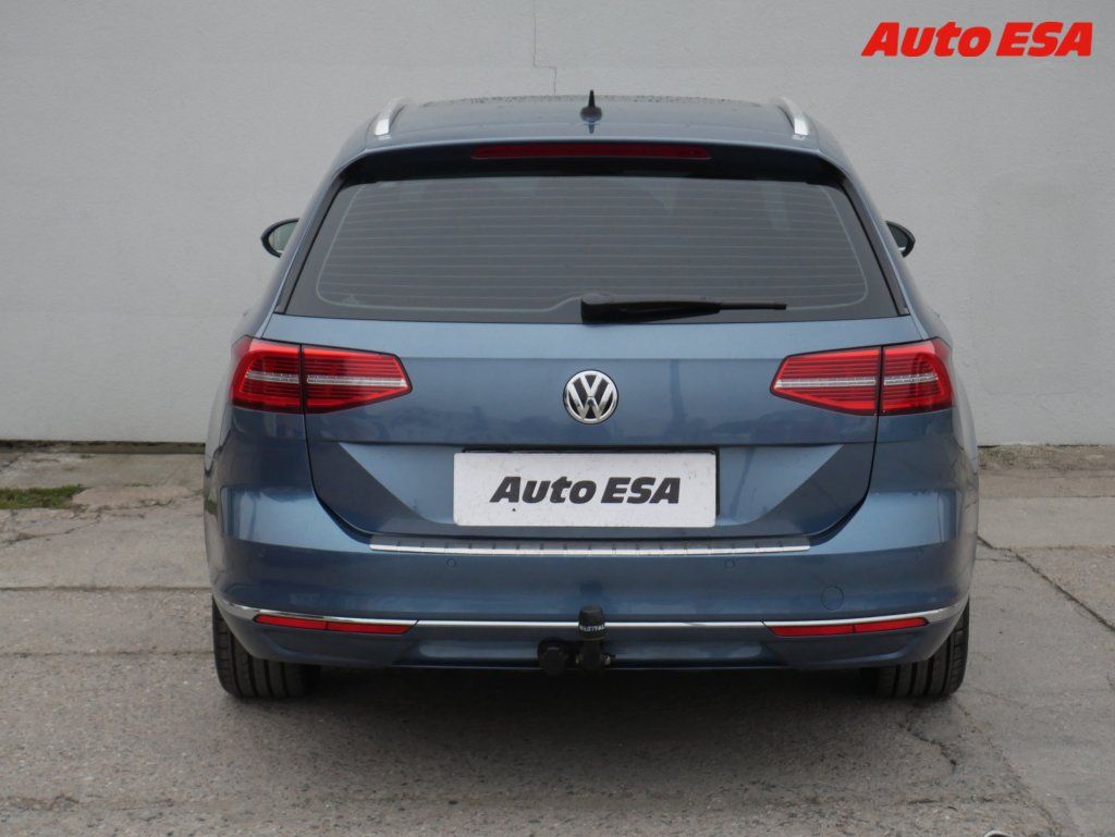 Volkswagen Passat, 2.0 TDi,Navi,bixen TZ - fotka 5
