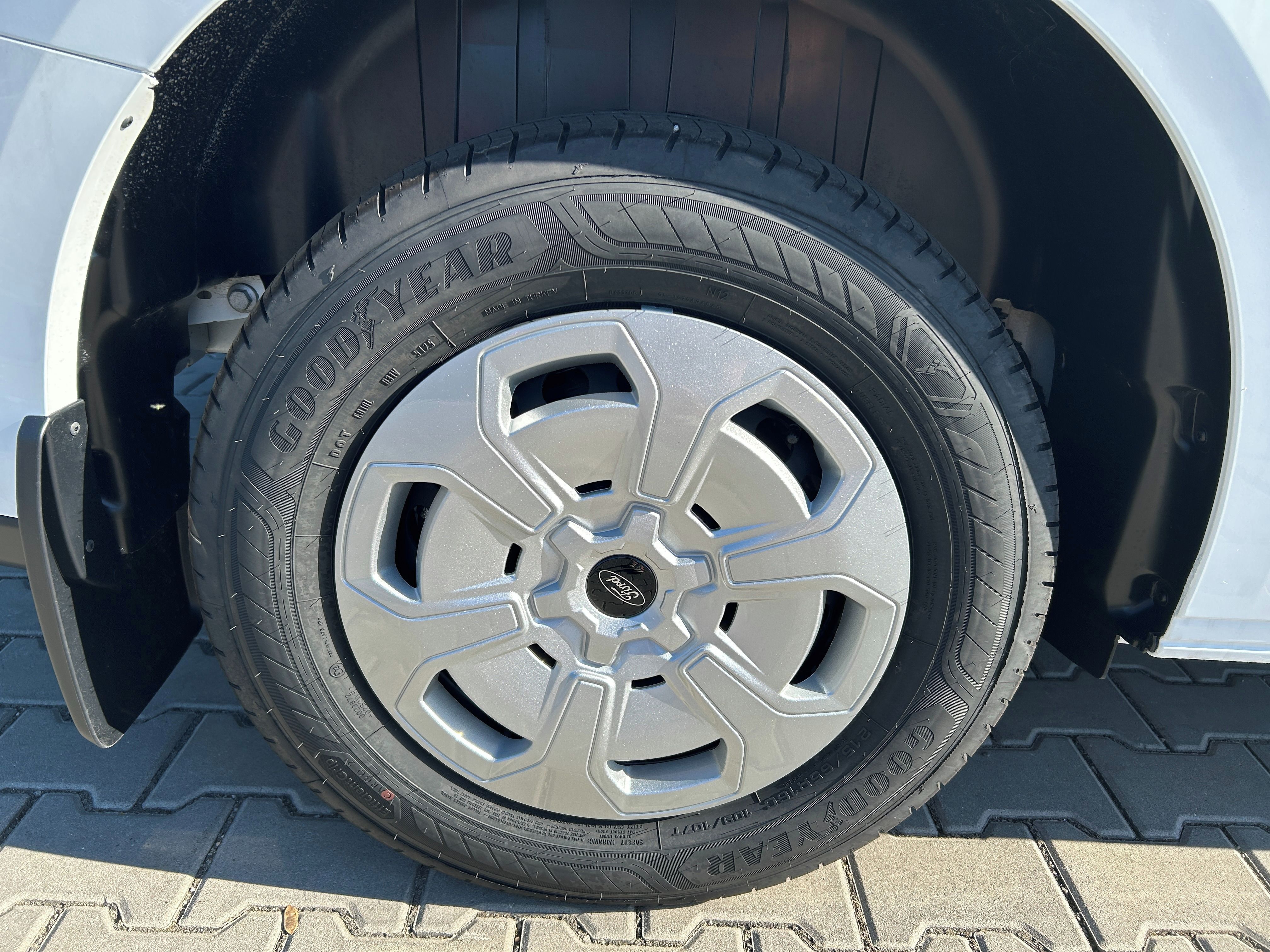 Ford Transit Custom, 2.0 EcoBlue Trend 320 L2 100kW - fotka 4