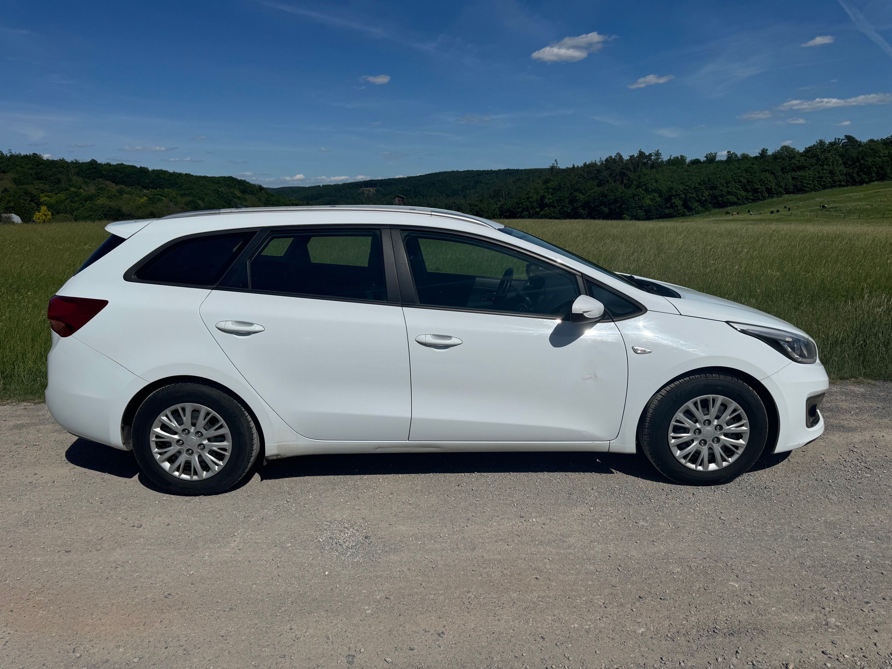 Kia Cee´d, SW 1.6CRDi 100kW KOUPENO V ČR - fotka 6