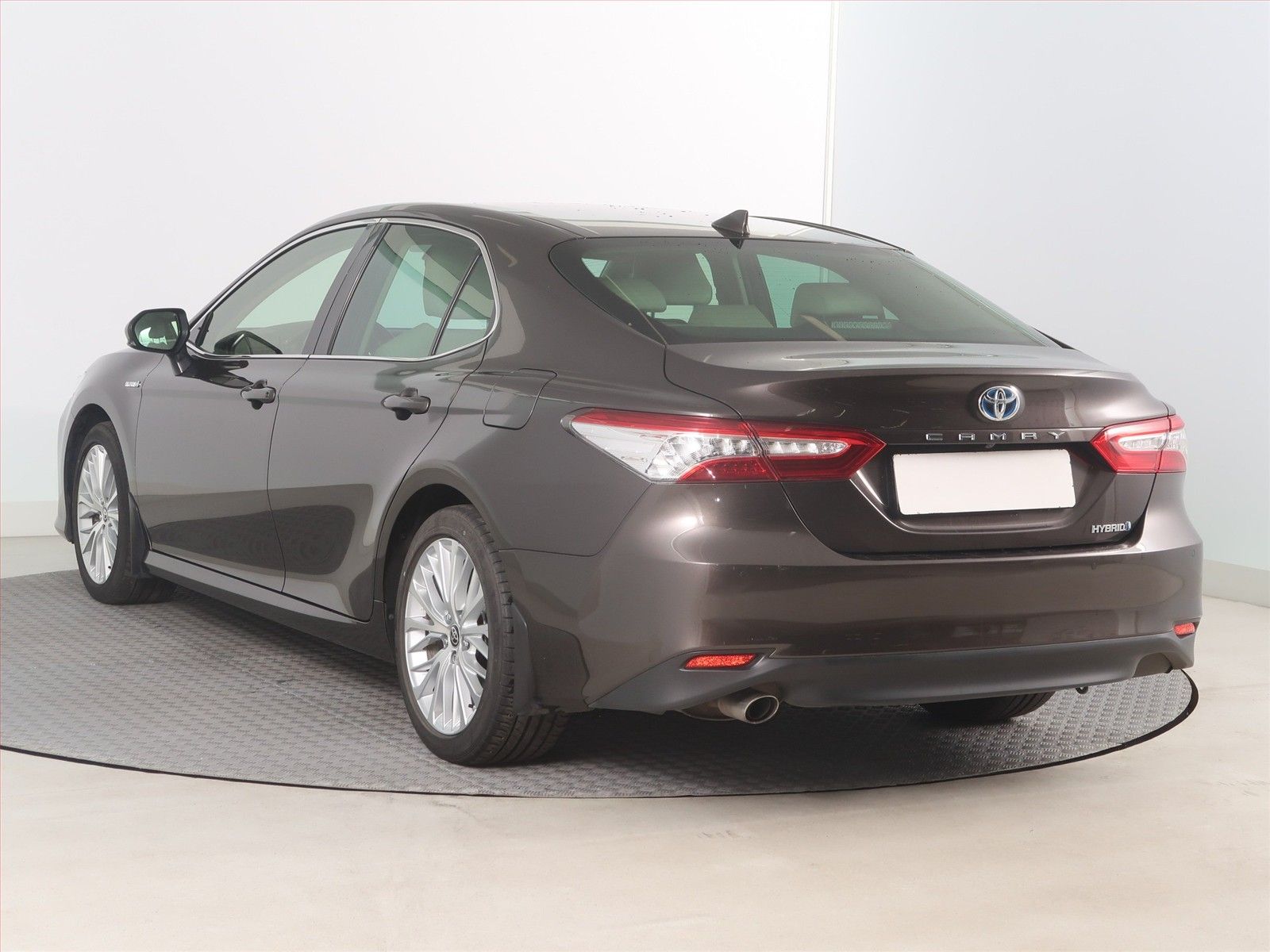Toyota Camry, 2.5 Hybrid, Automat - fotka 4