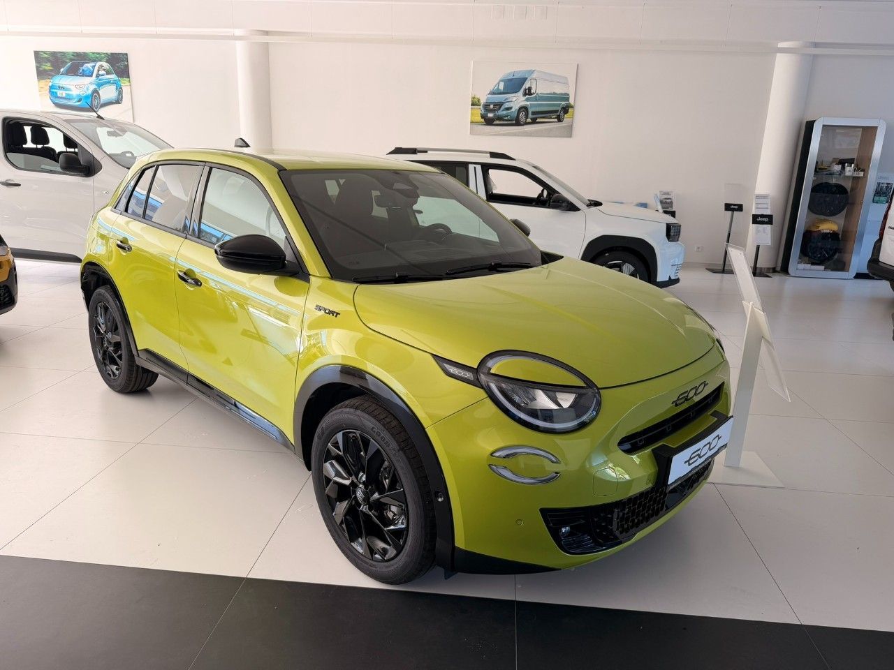 Fiat 600, Sport 1.2 Turbo Hybrid 145k eD - fotka 2
