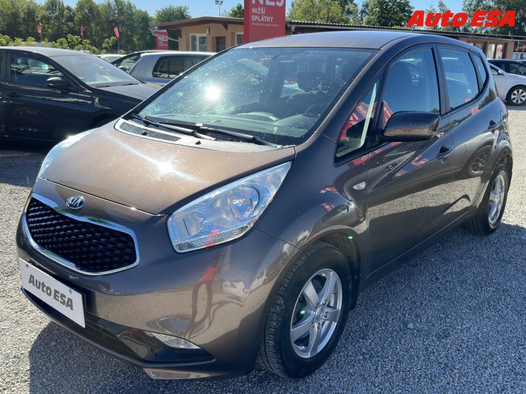 Kia Venga, 1.4i,ČR - fotka 3