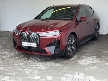 xDrive40 Sport Laser 360 ACC T