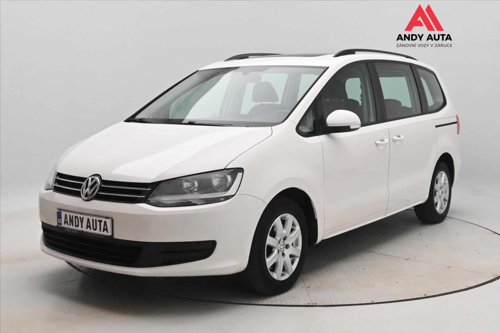 Volkswagen Sharan, 2,0 TDI 103kW Manuál Panorama