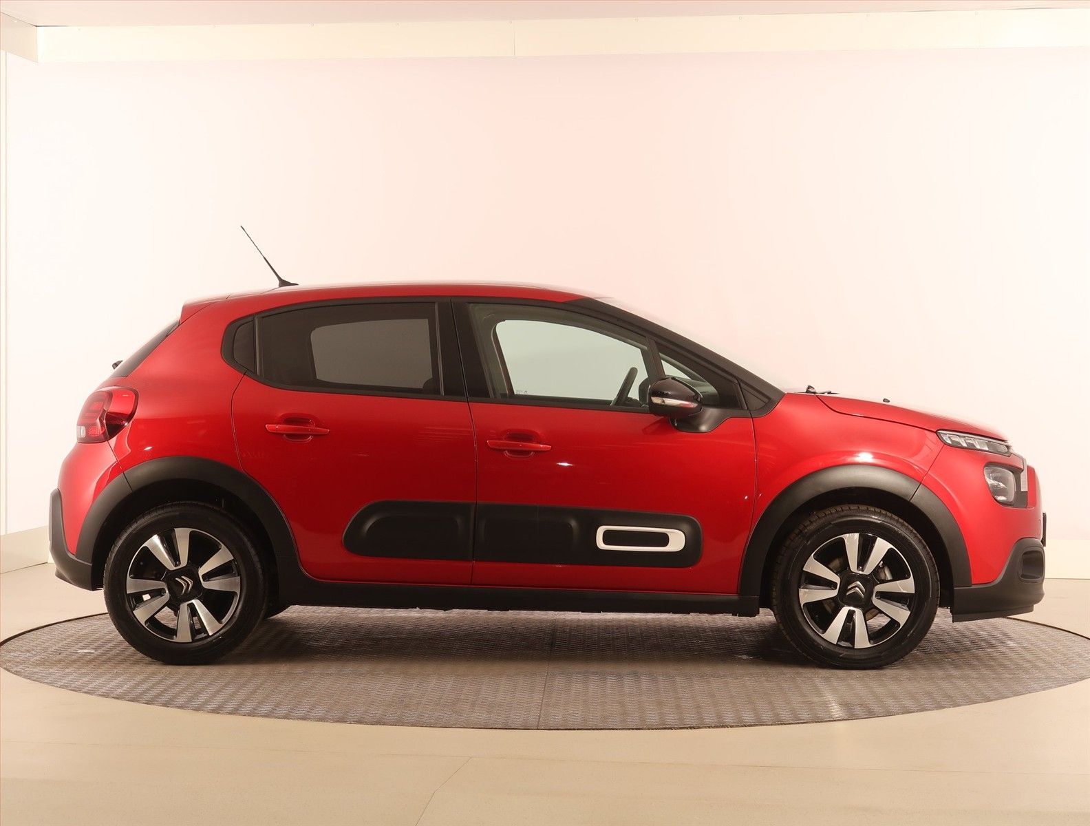 Citroën C3, 1.2 PureTech, Shine, Automat - fotka 6