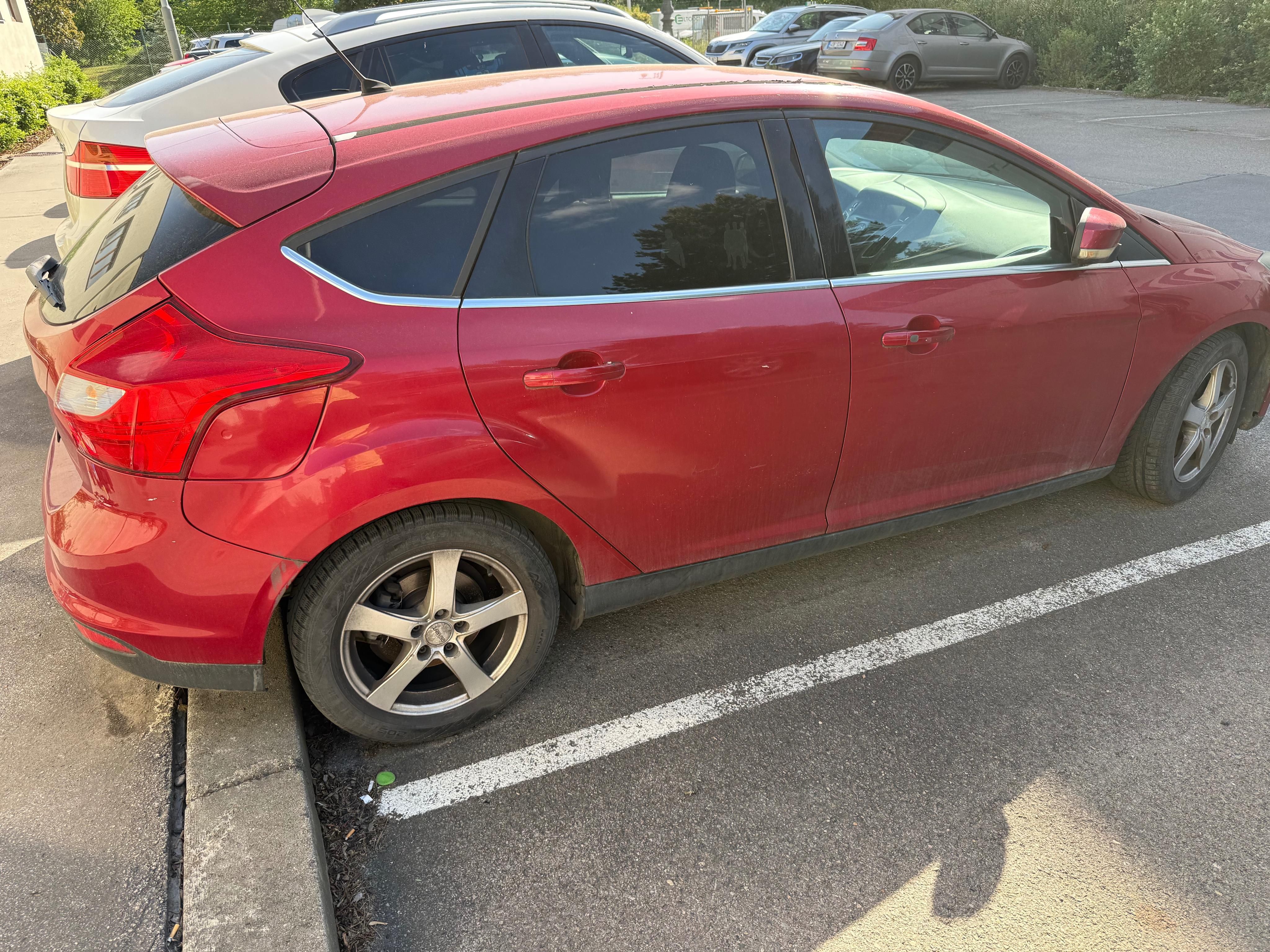 Ford Focus, 1.6 Ecoboost -pojízdné/závada - fotka 4