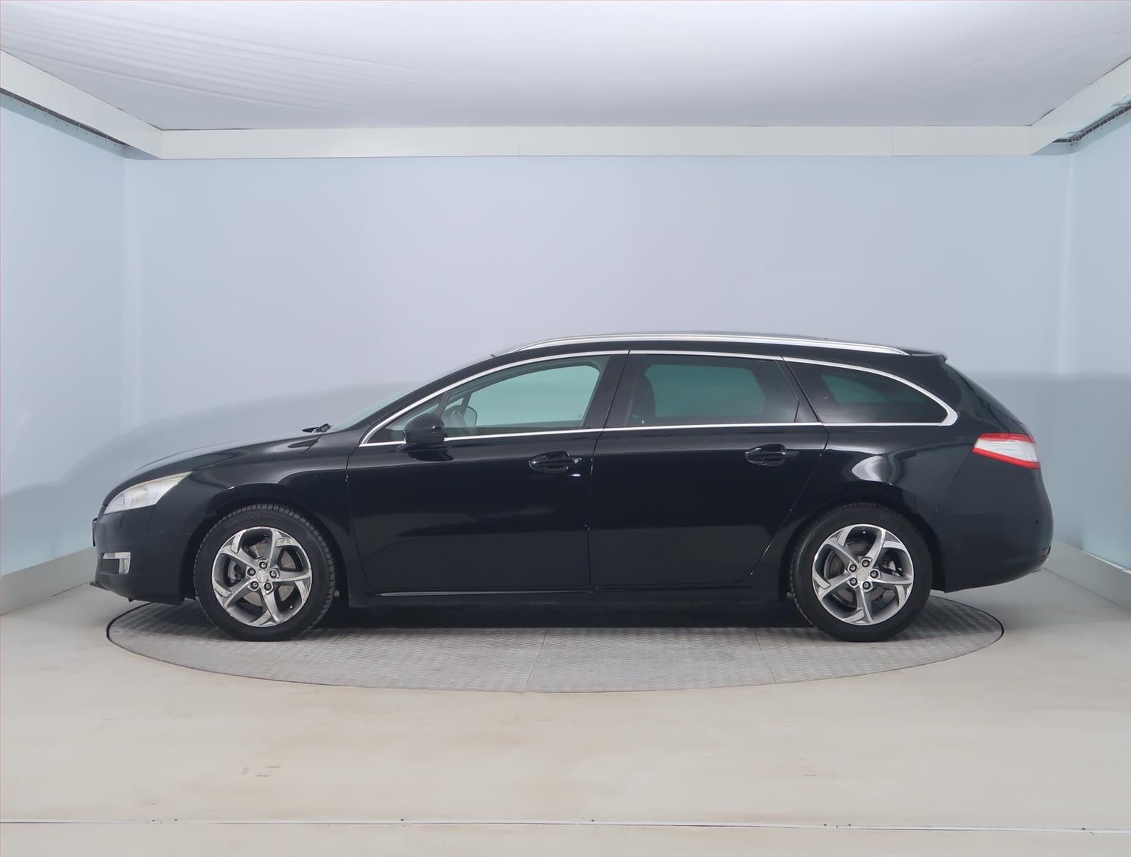 Peugeot 508, 2.0 HDi, Xenony - fotka 3