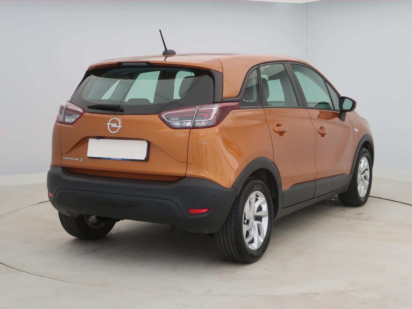 Opel Crossland, 1.2, ČR,1.maj, Navi, Tempomat - fotka 5