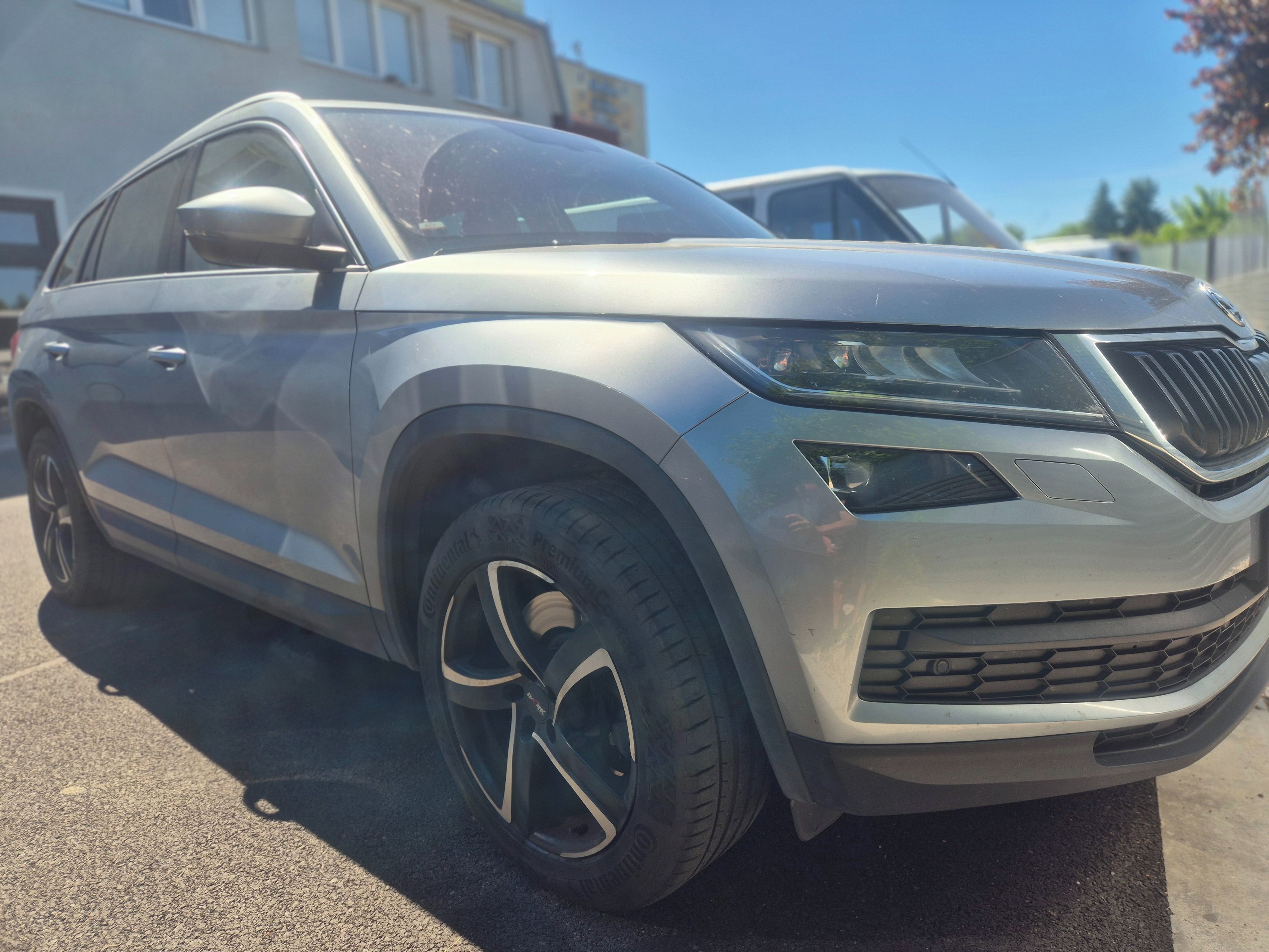 Škoda Kodiaq, 2.0 TDI STYLE DSG 4x4 - fotka 2