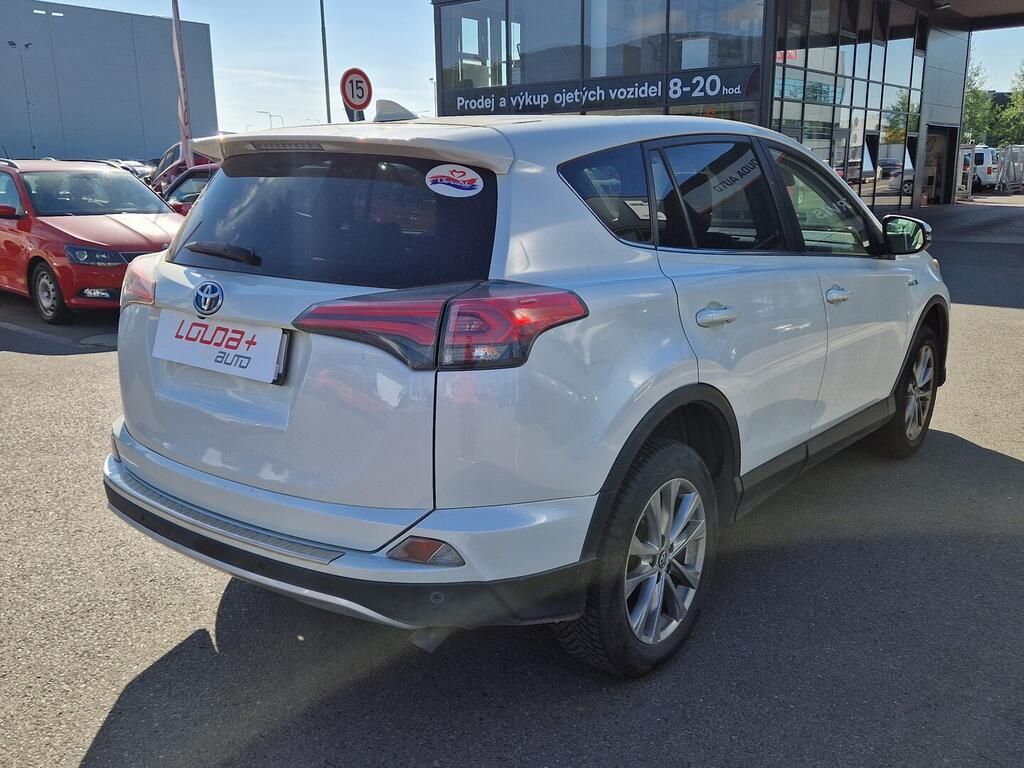 Toyota Rav4, 2.5 Hybrid 114 kW - fotka 2
