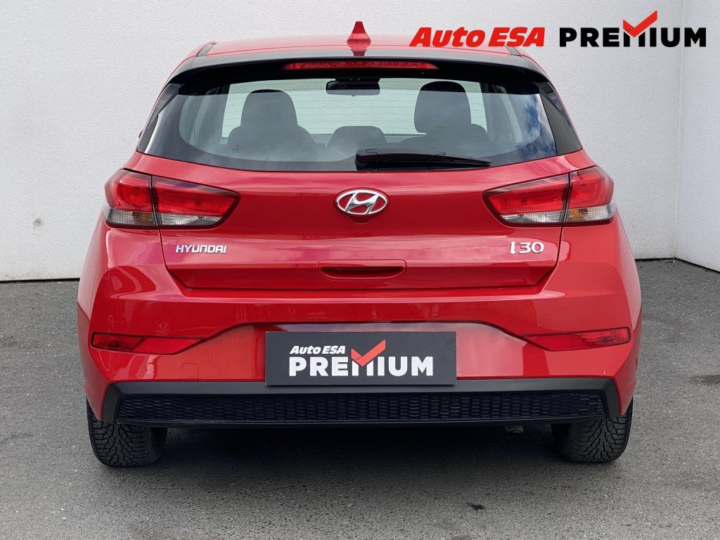 Hyundai i30, 1.5 DPi,ČR,Start - fotka 5