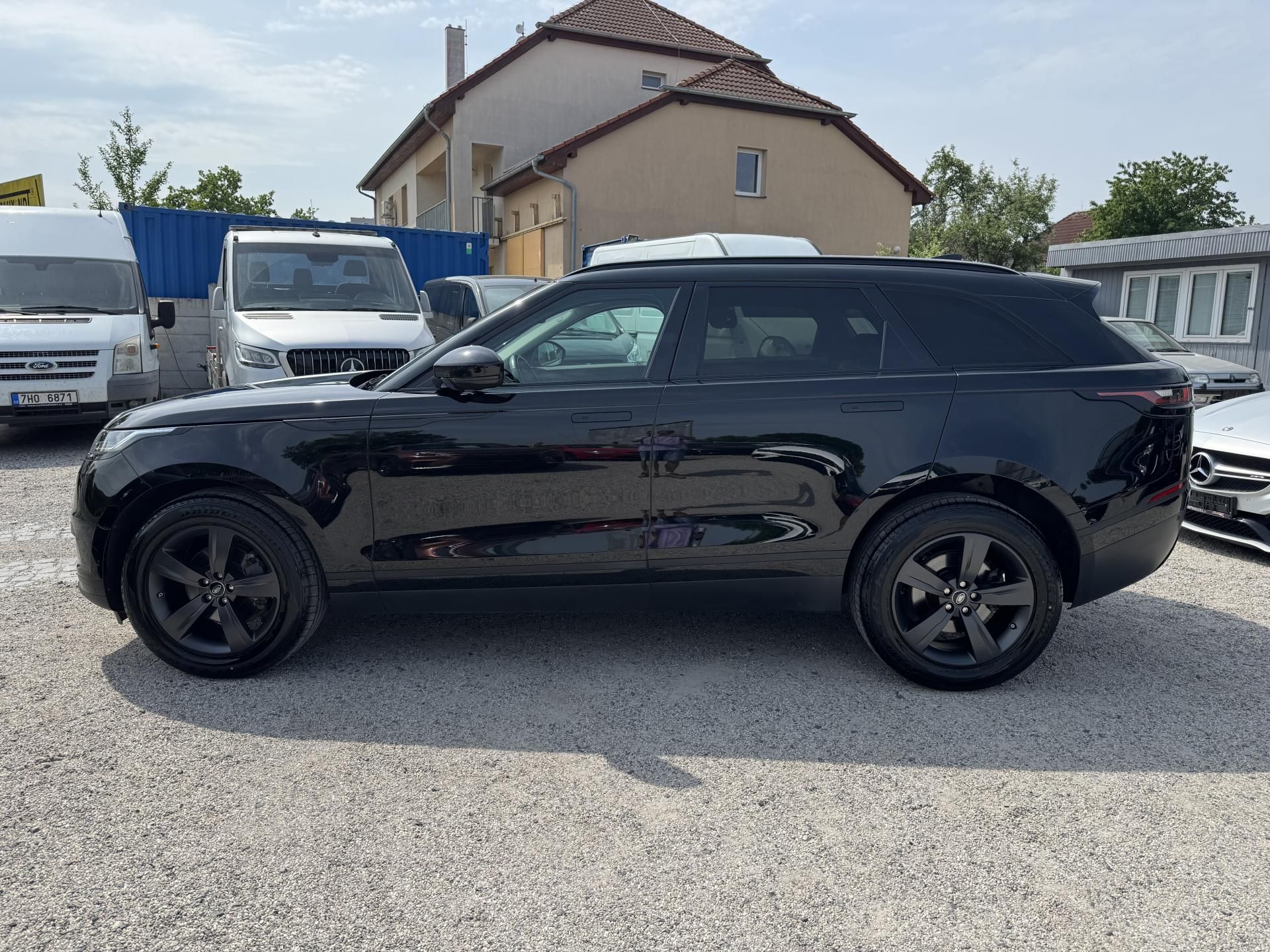 Land Rover Range Rover Velar, 2.0 i 184KW 66000KM - fotka 4