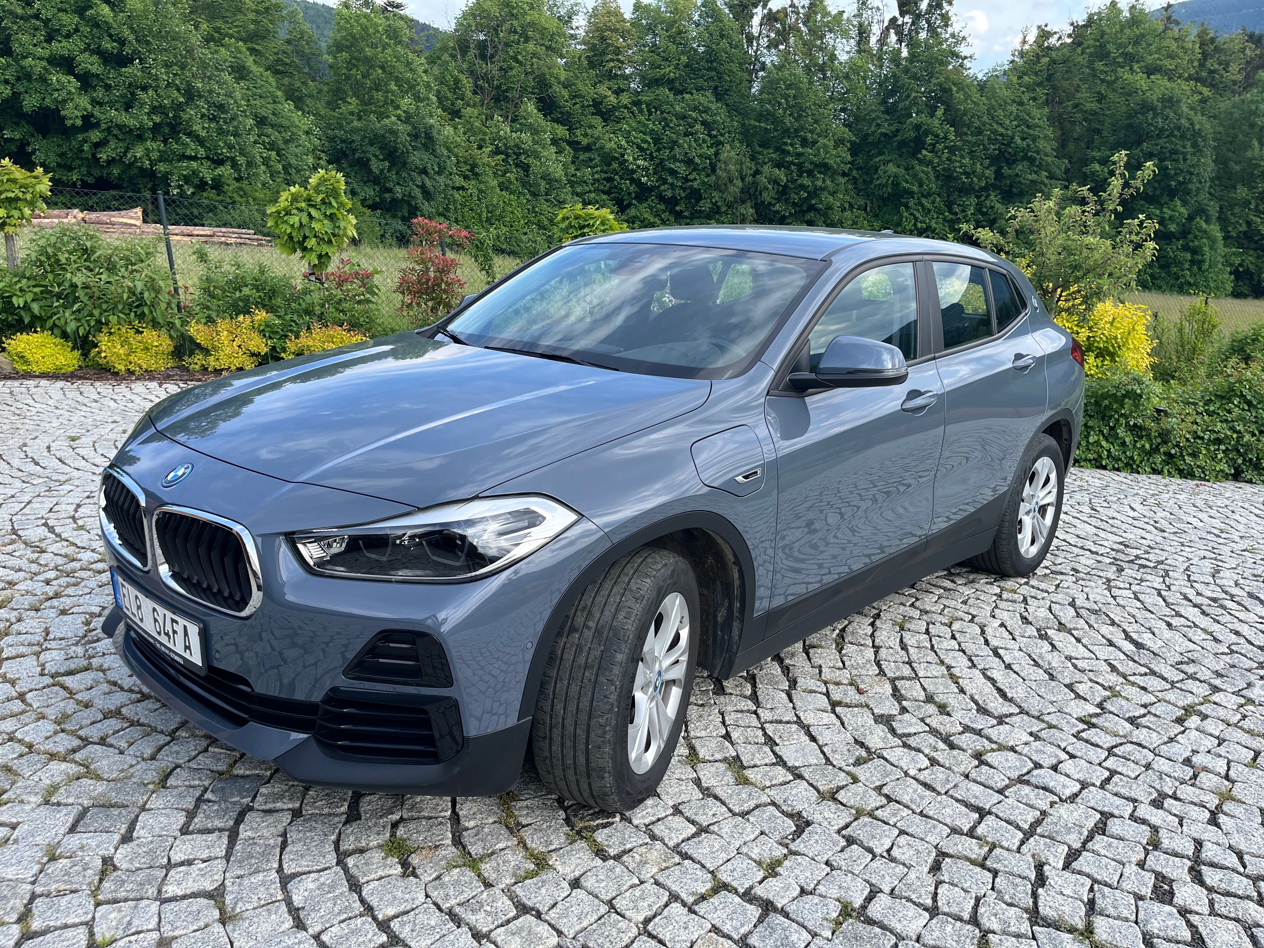 BMW X2, BMW X2 xDrive25e 4x4 Plug-in - fotka 3