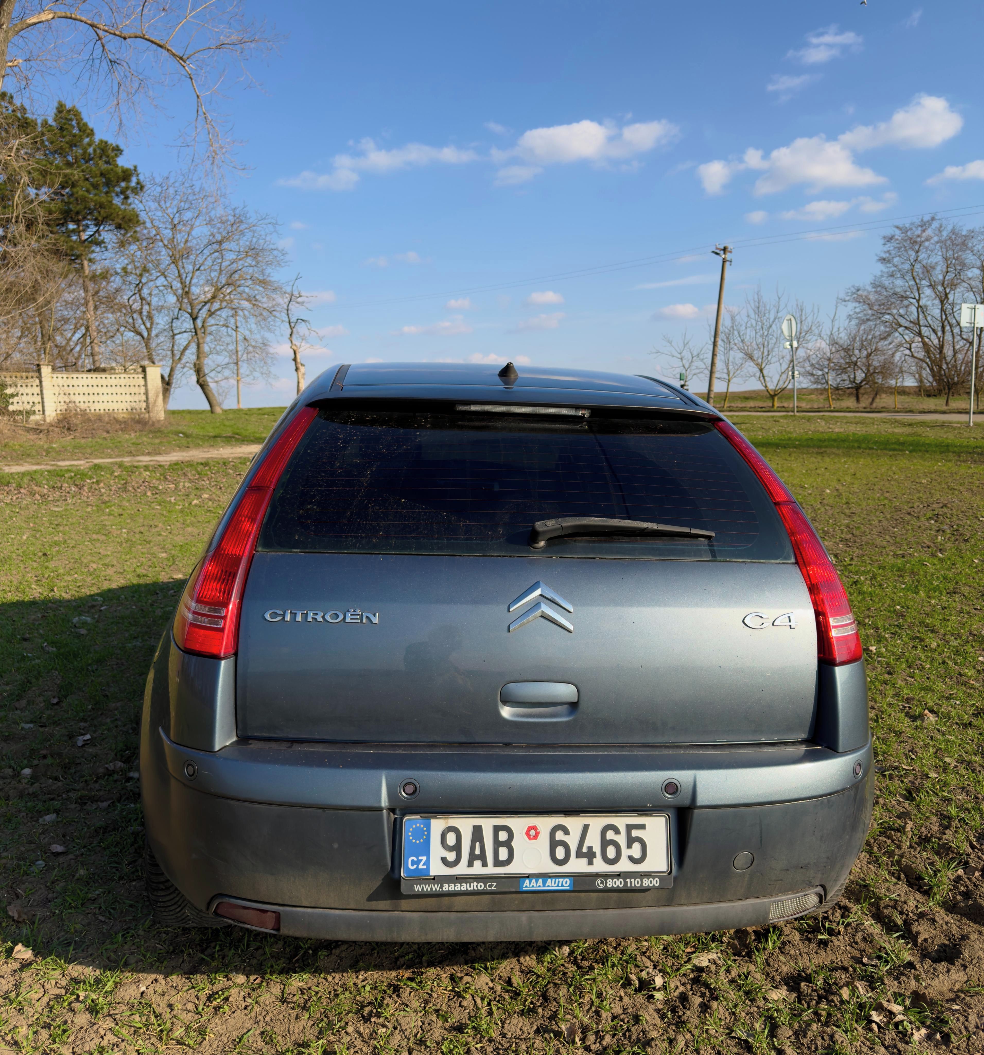 Citroën C4, Citroën C4 Hatchback 1.6 HDi - fotka 4