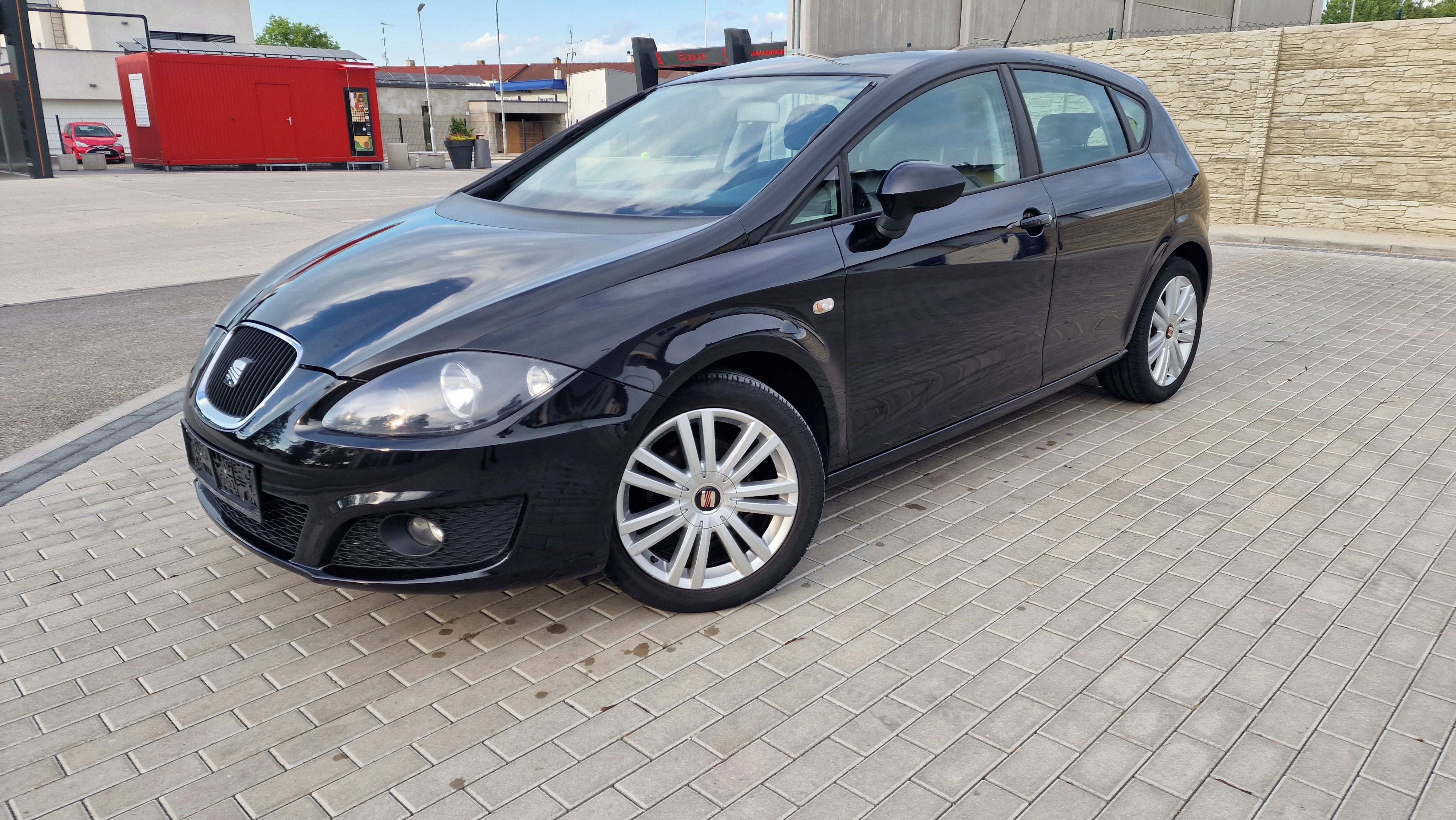 Seat Leon, VYJÍMEČNÝ CELKOVÝ STAV VOZU!