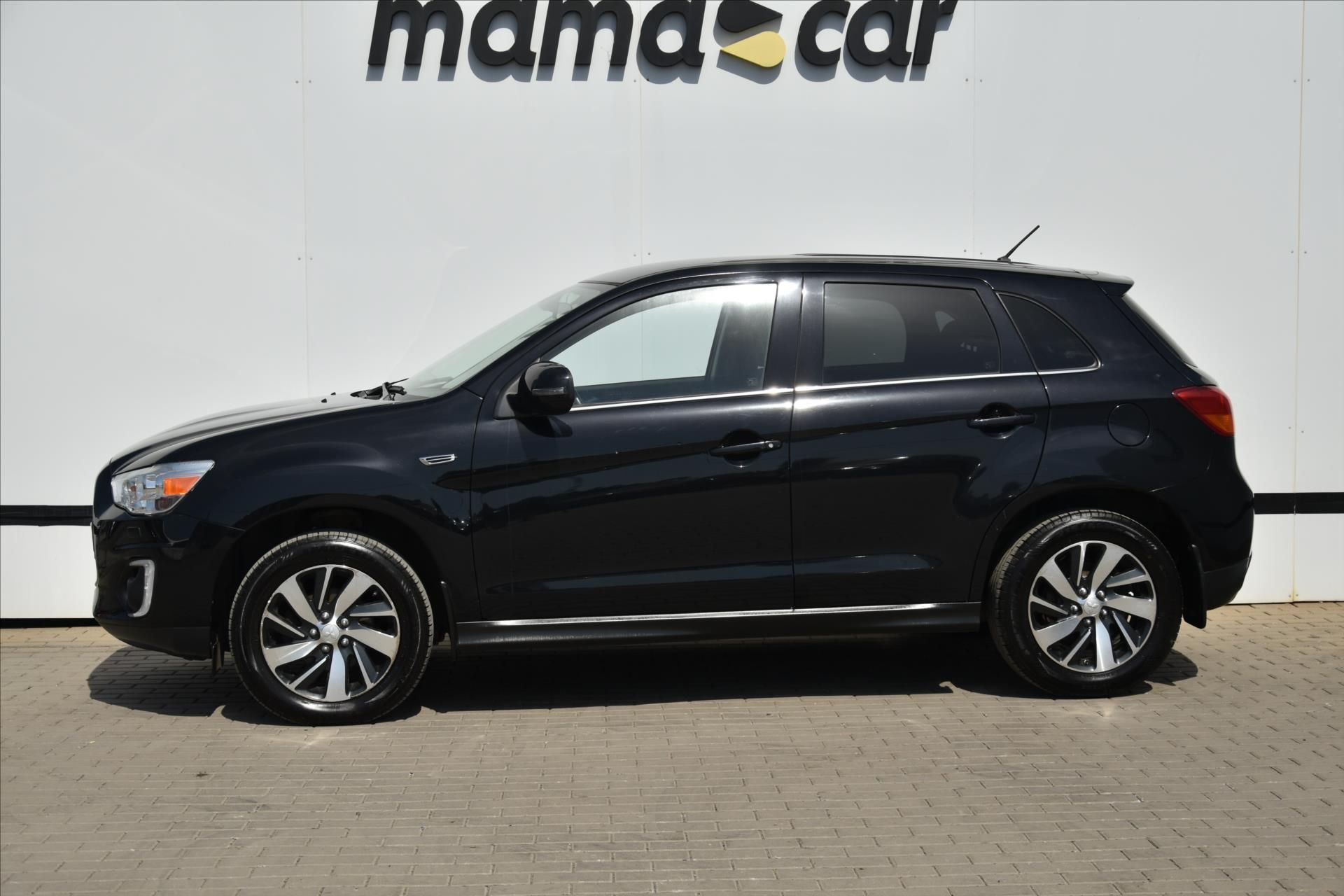 Mitsubishi ASX, 2.2Di-D 4WD A/T INTENSE ČR - fotka 4