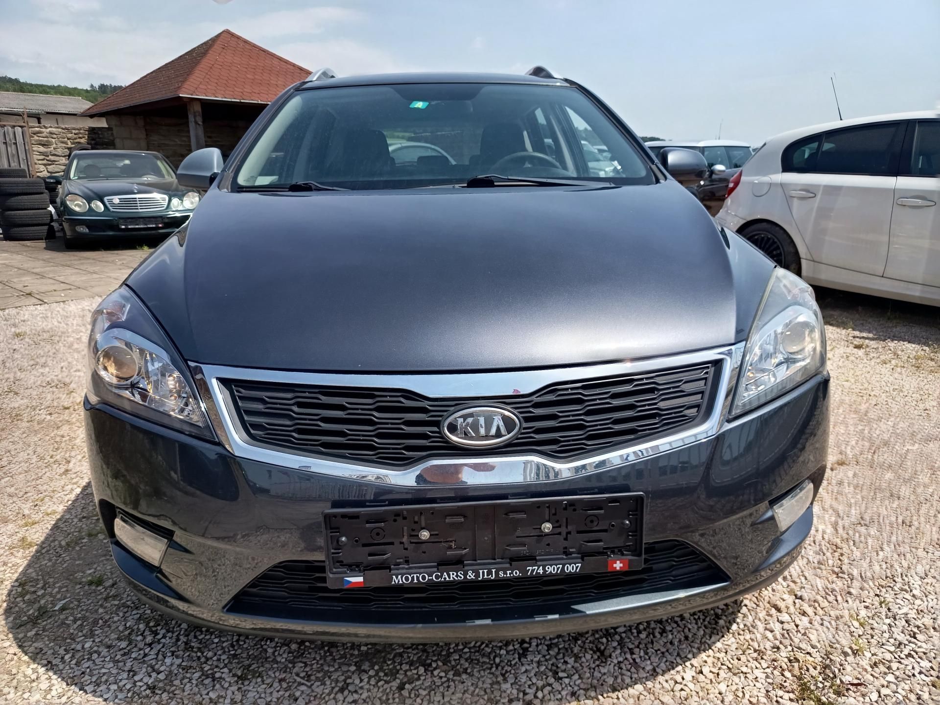 Kia Cee´d, 1.4SW - fotka 2